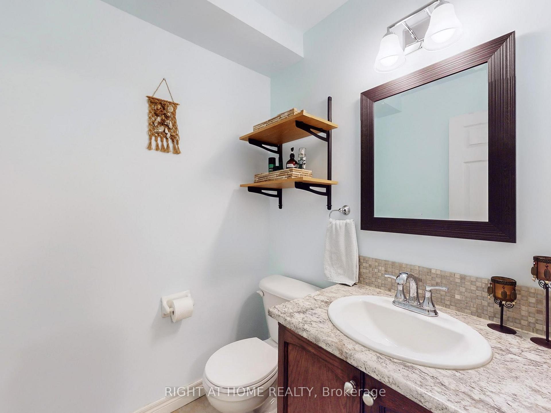 Photo 17 of 124 Peachwood Crescent, Hamilton, Stoney Creek — HOMEH
