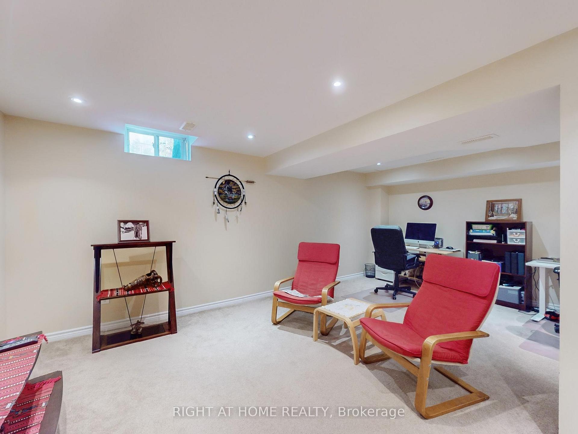 Photo 36 of 124 Peachwood Crescent, Hamilton, Stoney Creek — HOMEH