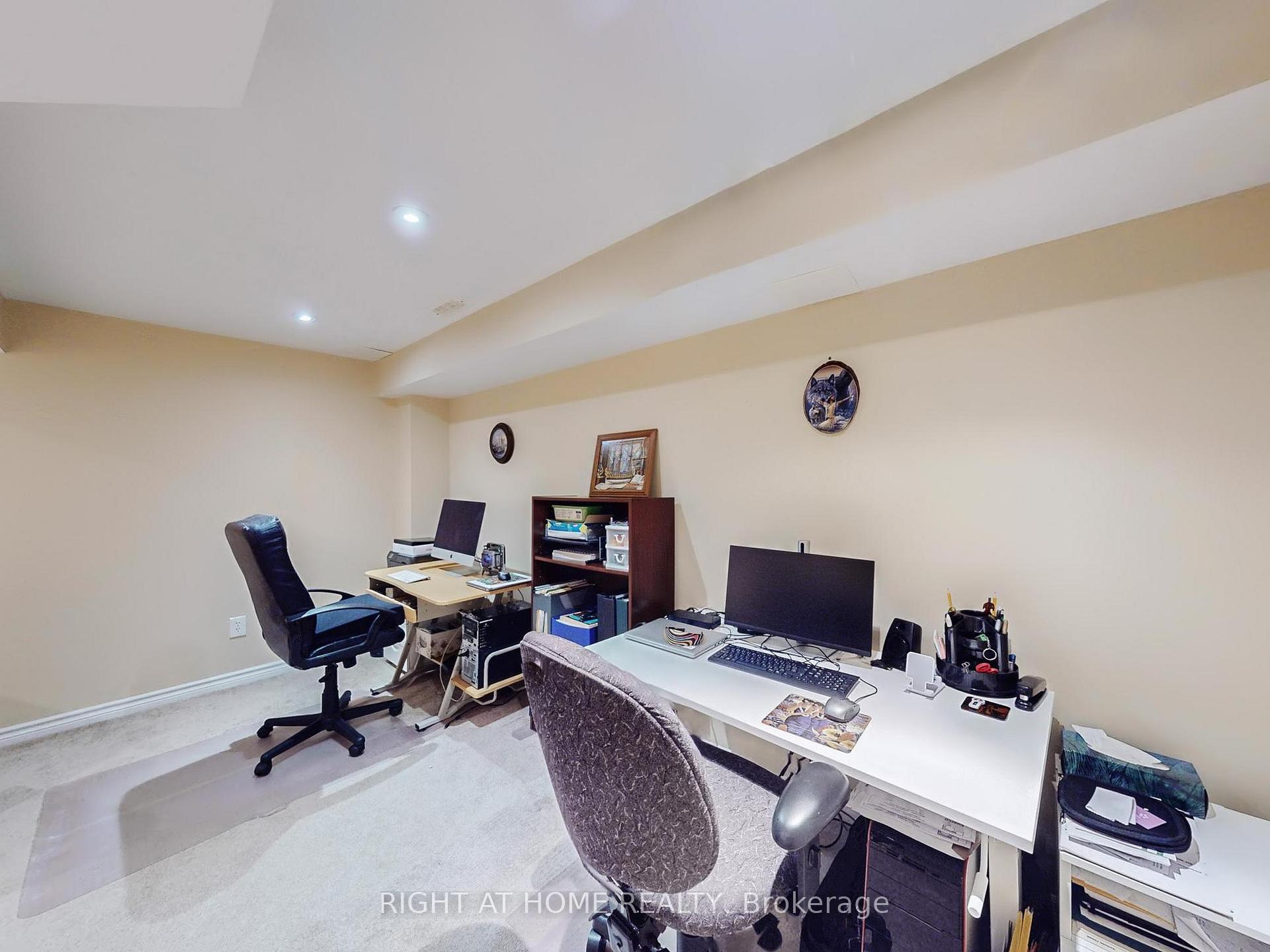 Photo 40 of 124 Peachwood Crescent, Hamilton, Stoney Creek — HOMEH