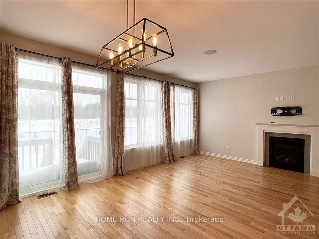 Photo 5 of 528 Jackdaw Avenue, Ottawa, Barrhaven - Half Moon Bay — HOMEH