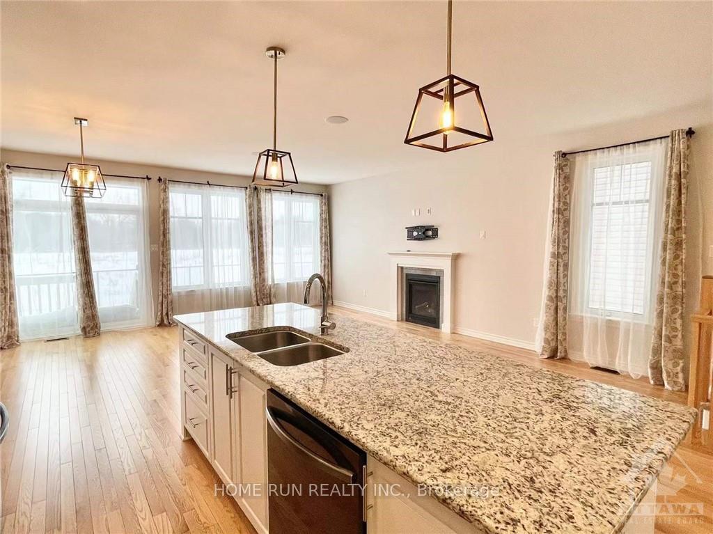 Photo 6 of 528 Jackdaw Avenue, Ottawa, Barrhaven - Half Moon Bay — HOMEH