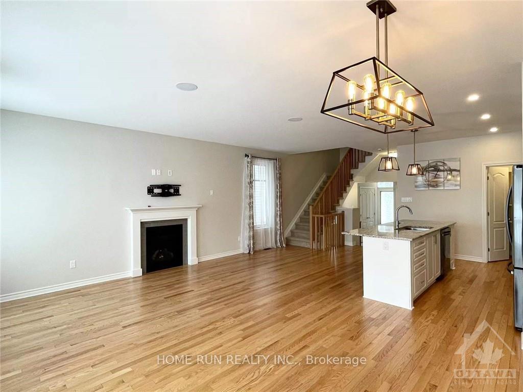 Photo 8 of 528 Jackdaw Avenue, Ottawa, Barrhaven - Half Moon Bay — HOMEH