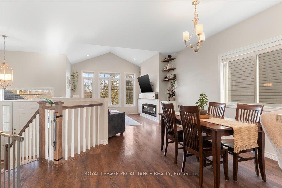 Photo 6 of 334 Cannifton Road N, Belleville, Thurlow Ward — HOMEH
