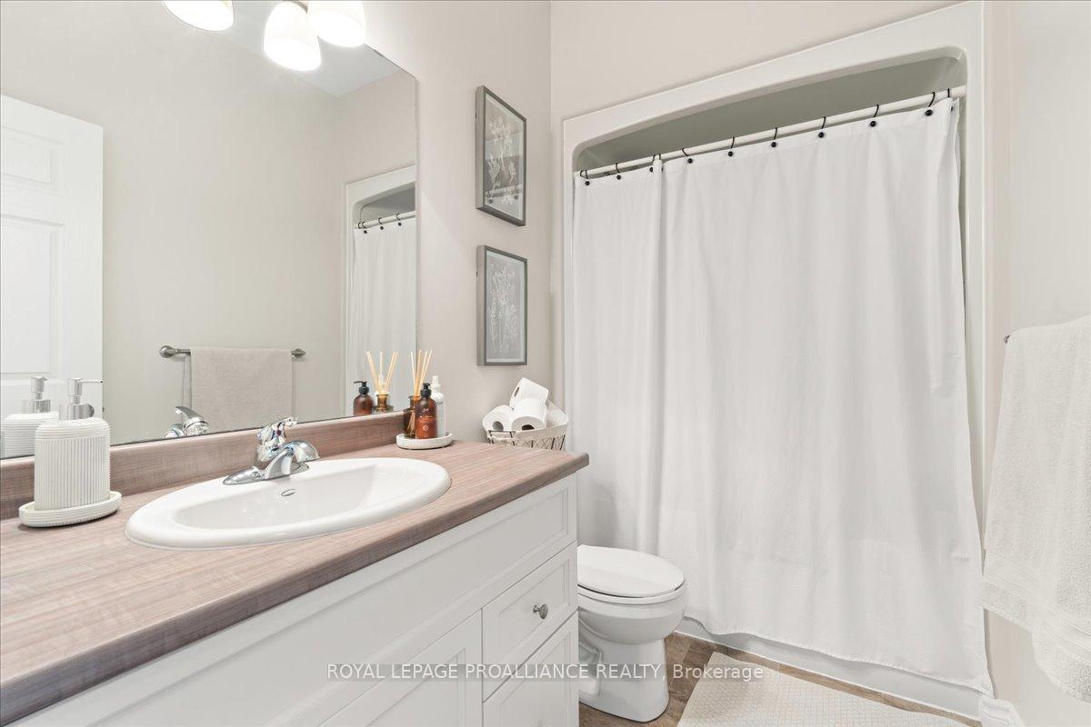 Photo 27 of 334 Cannifton Road N, Belleville, Thurlow Ward — HOMEH