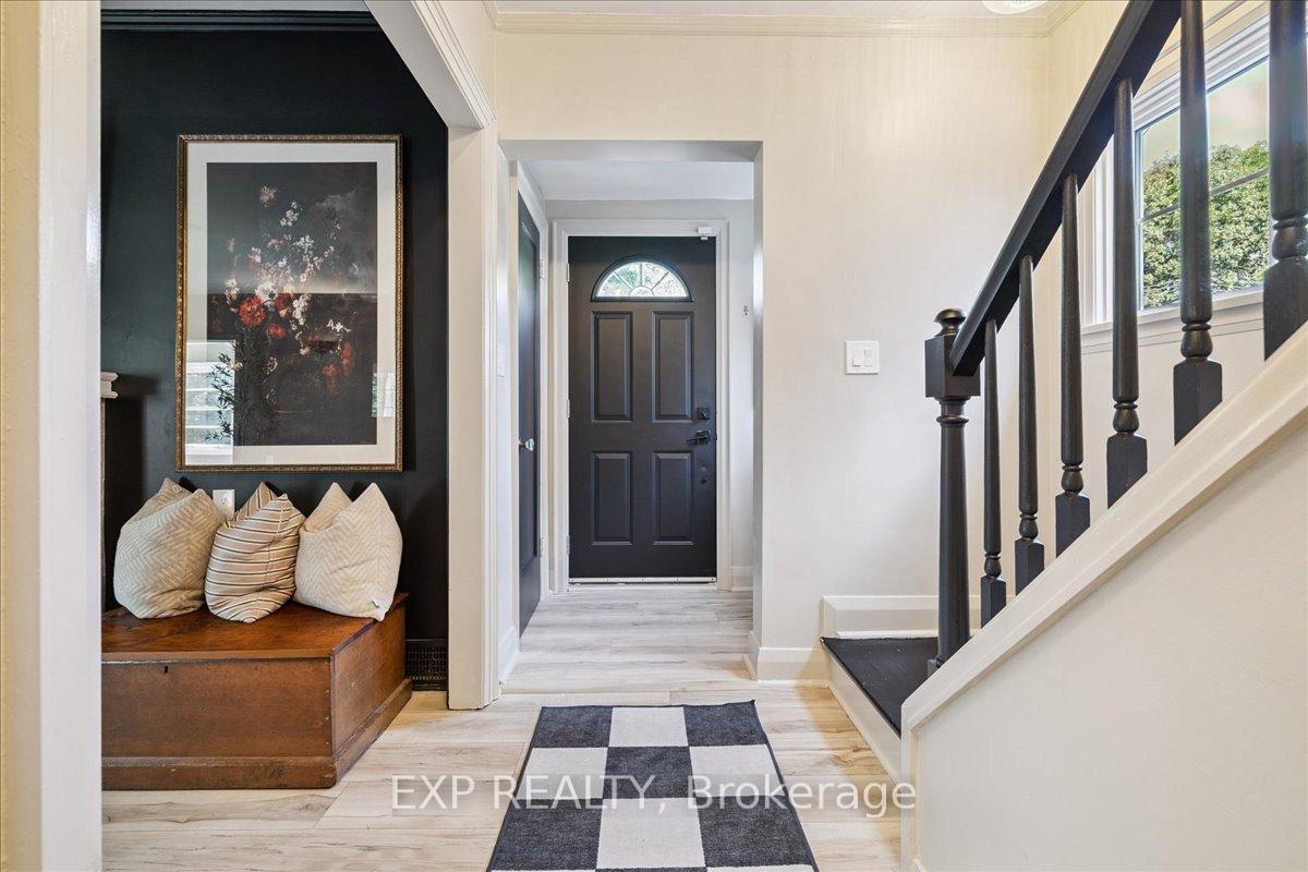 Photo 5 of 2058 Emerald Crescent, Burlington, Brant — HOMEH
