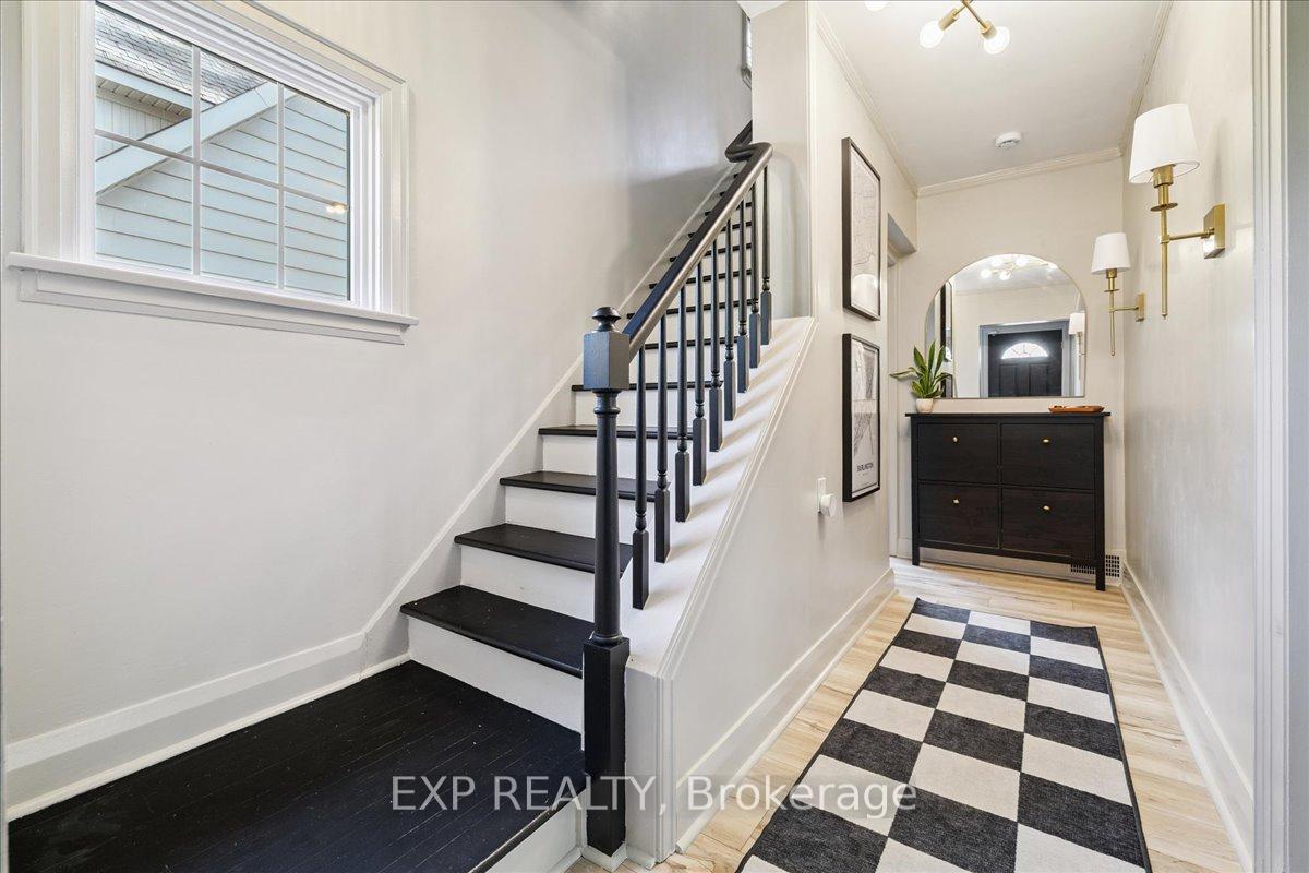 Photo 6 of 2058 Emerald Crescent, Burlington, Brant — HOMEH
