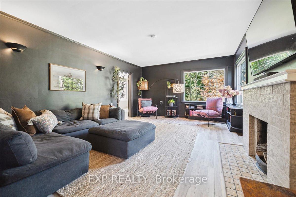 Photo 7 of 2058 Emerald Crescent, Burlington, Brant — HOMEH