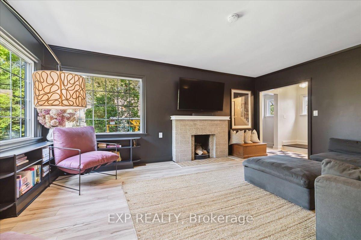 Photo 9 of 2058 Emerald Crescent, Burlington, Brant — HOMEH