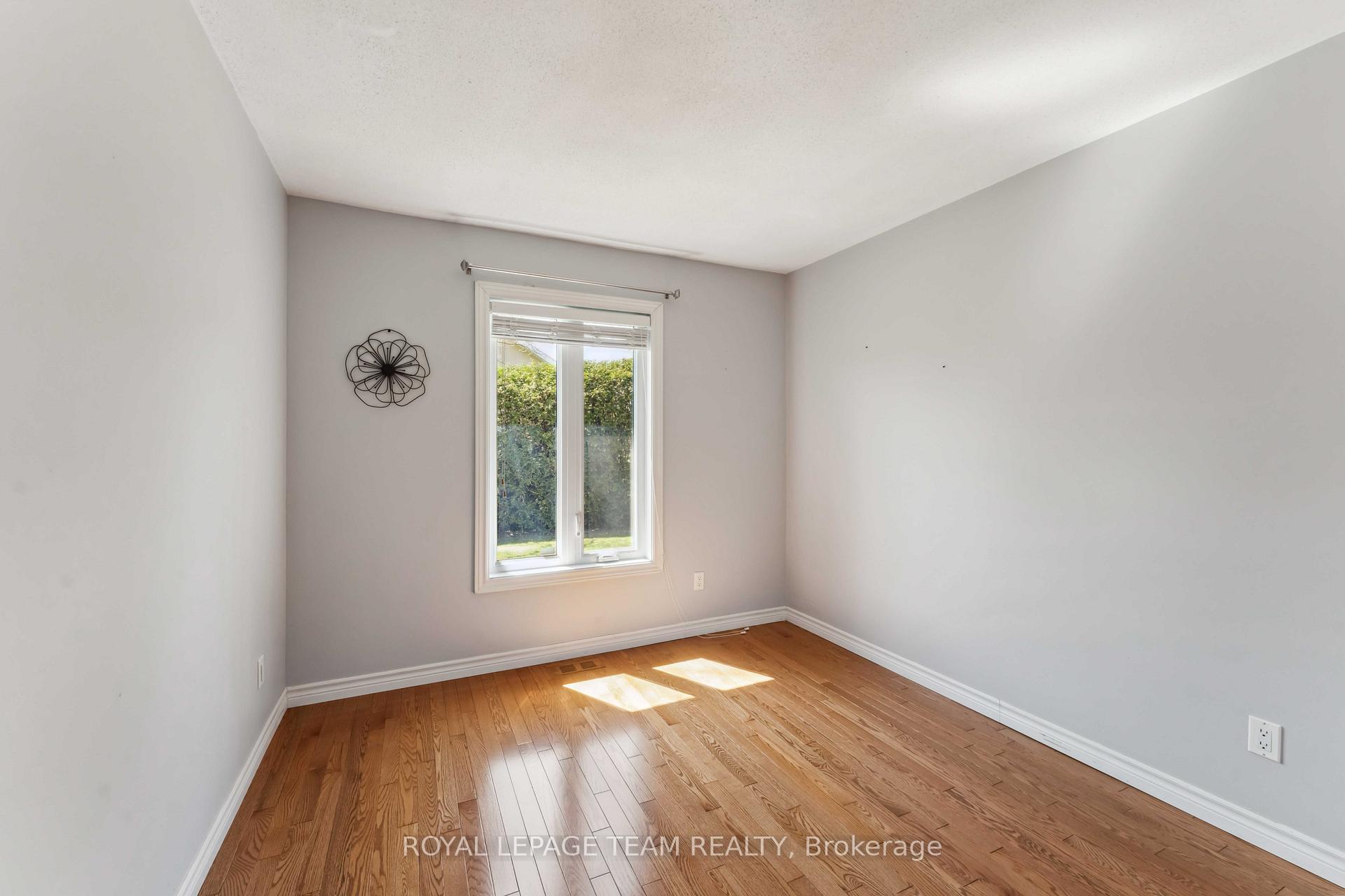 Photo 17 of 1322 Johnston Drive, Ottawa, Greely — HOMEH