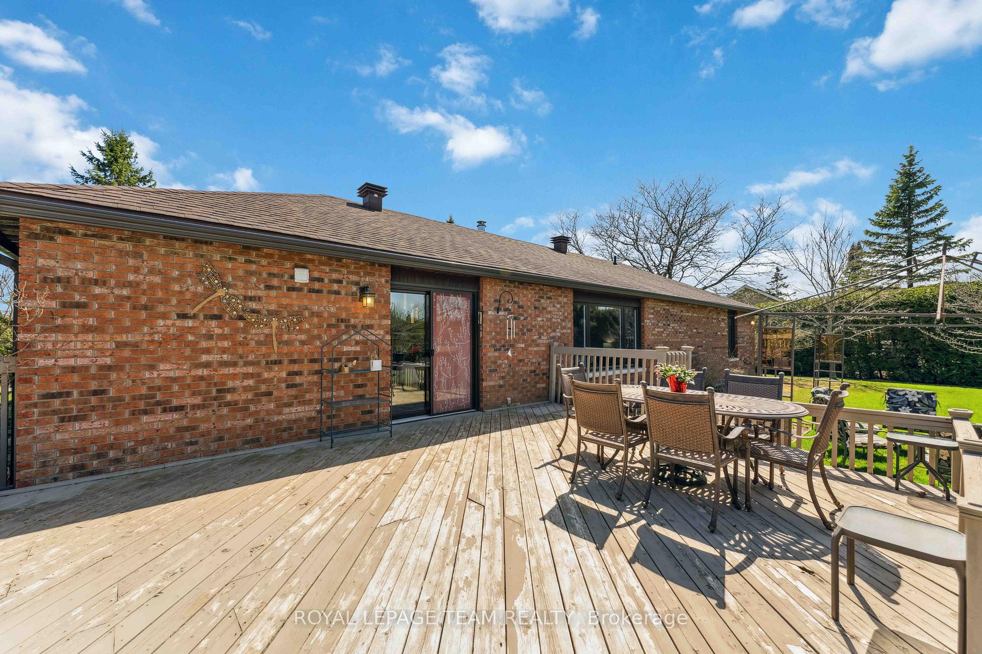 Photo 29 of 1322 Johnston Drive, Ottawa, Greely — HOMEH