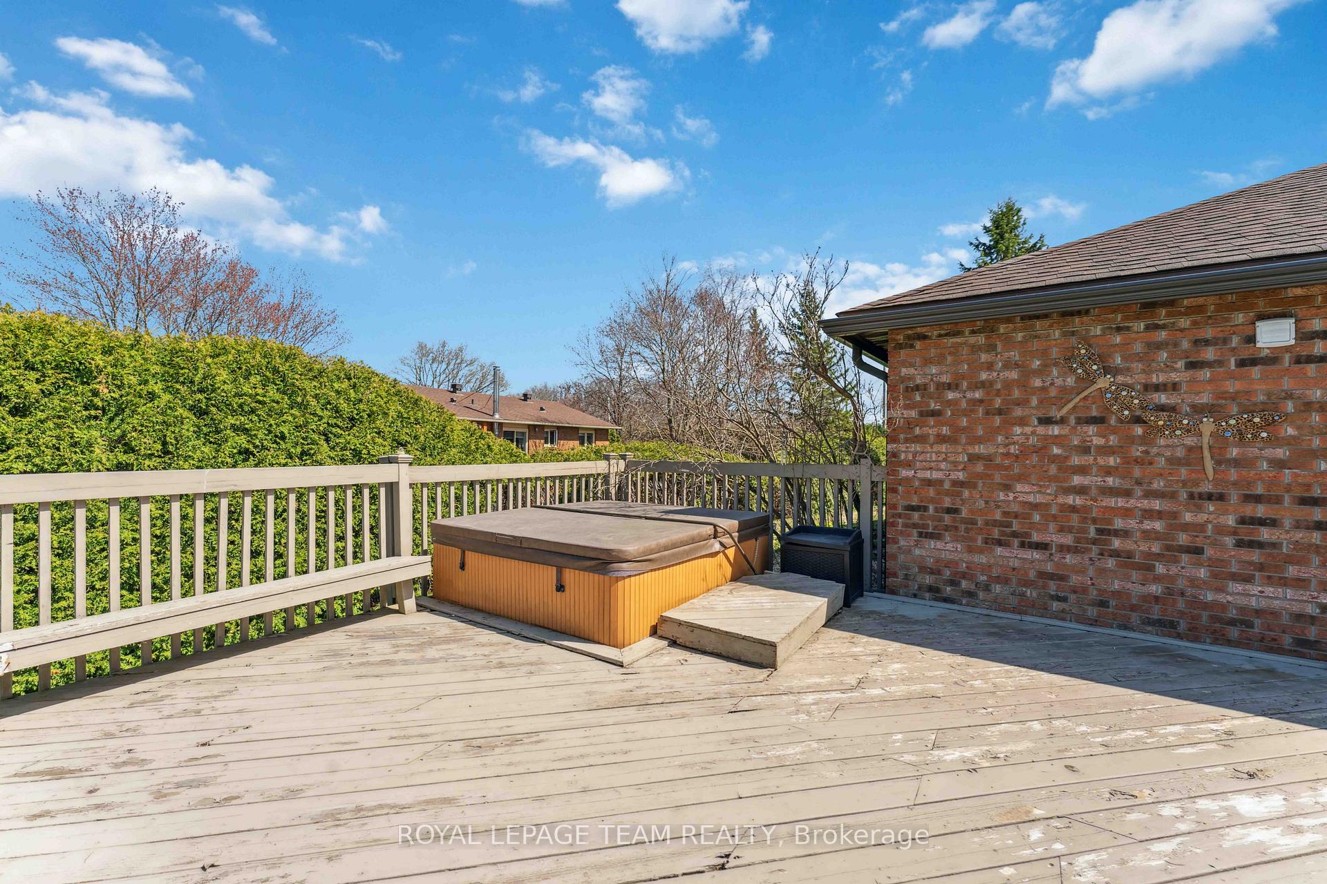 Photo 30 of 1322 Johnston Drive, Ottawa, Greely — HOMEH