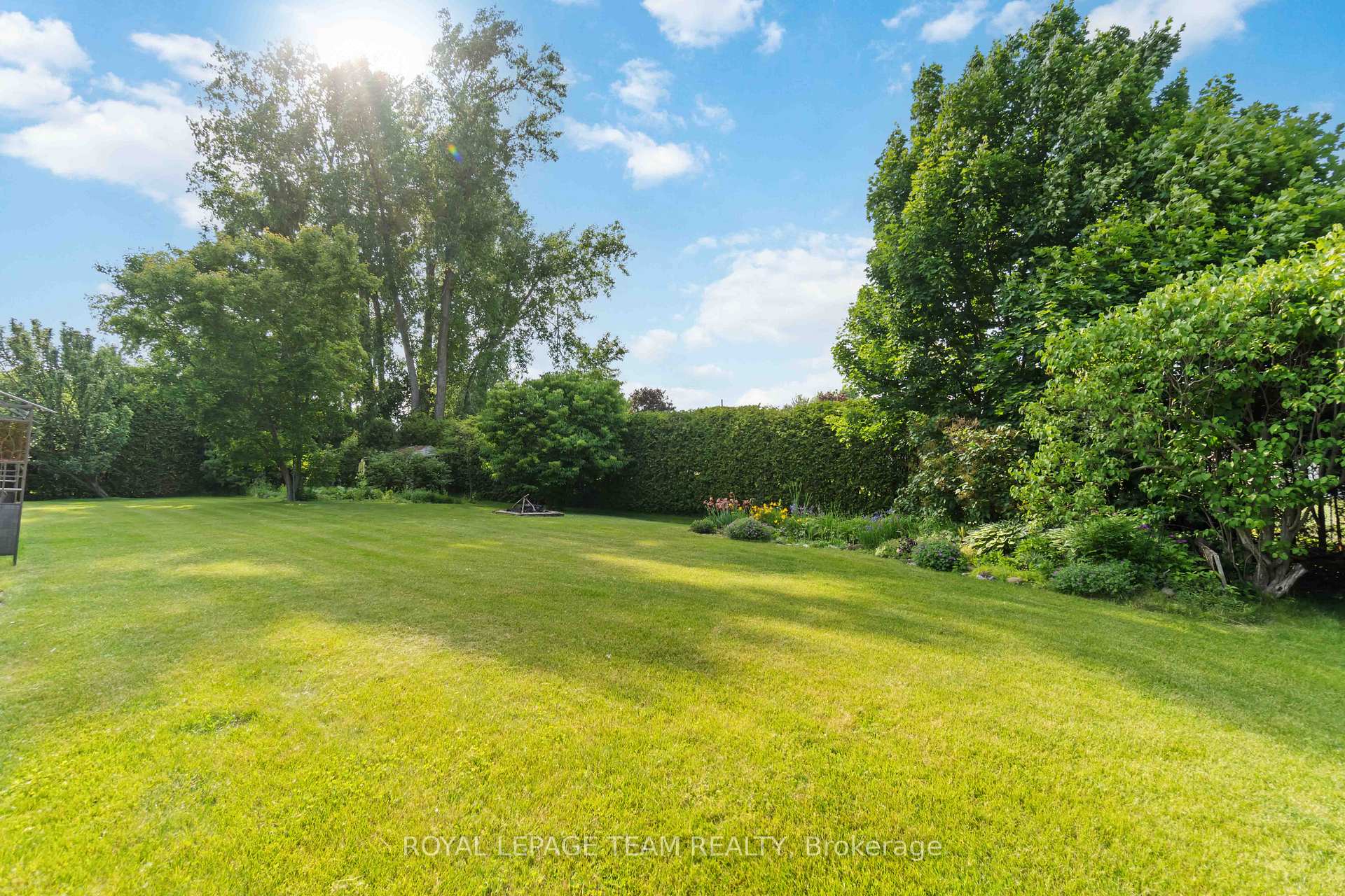 Photo 31 of 1322 Johnston Drive, Ottawa, Greely — HOMEH