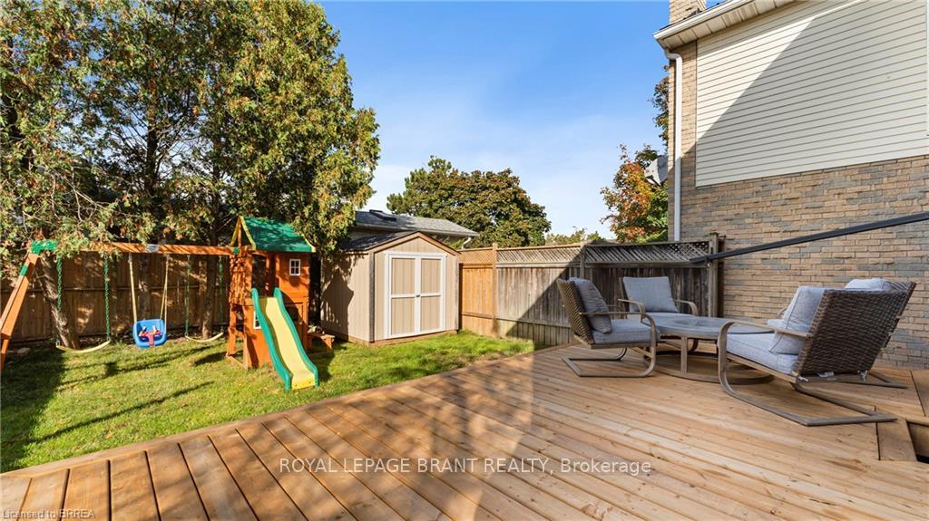 Photo 26 of 71 Garden Crescent, Brant, Paris — HOMEH
