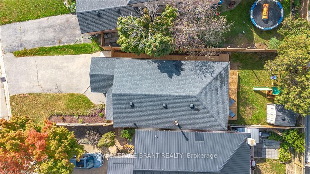 Photo 29 of 71 Garden Crescent, Brant, Paris — HOMEH