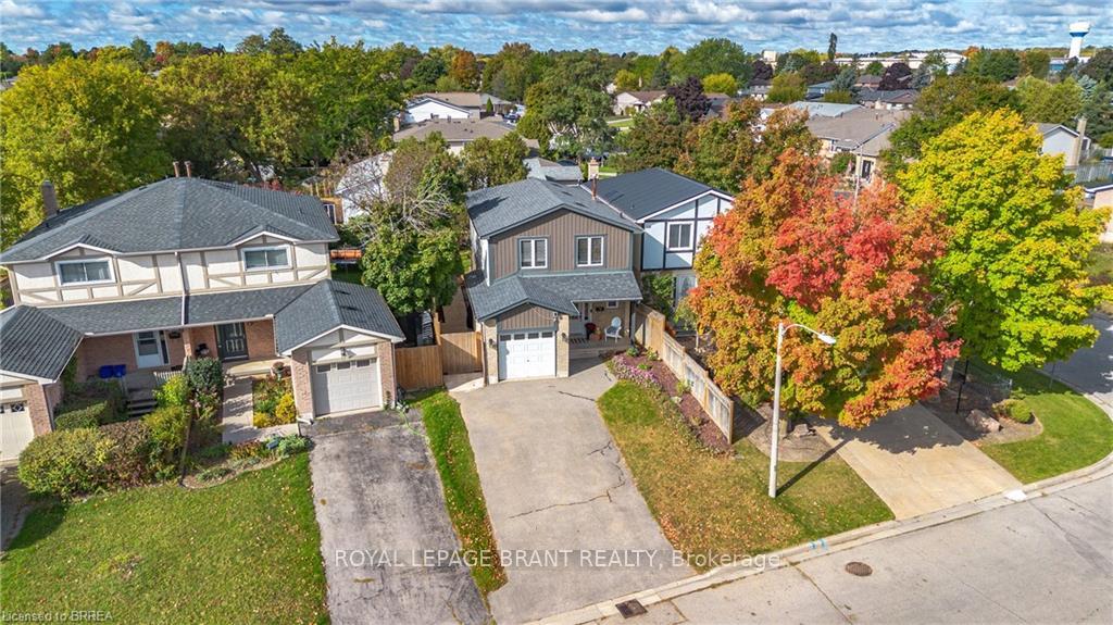 Photo 30 of 71 Garden Crescent, Brant, Paris — HOMEH