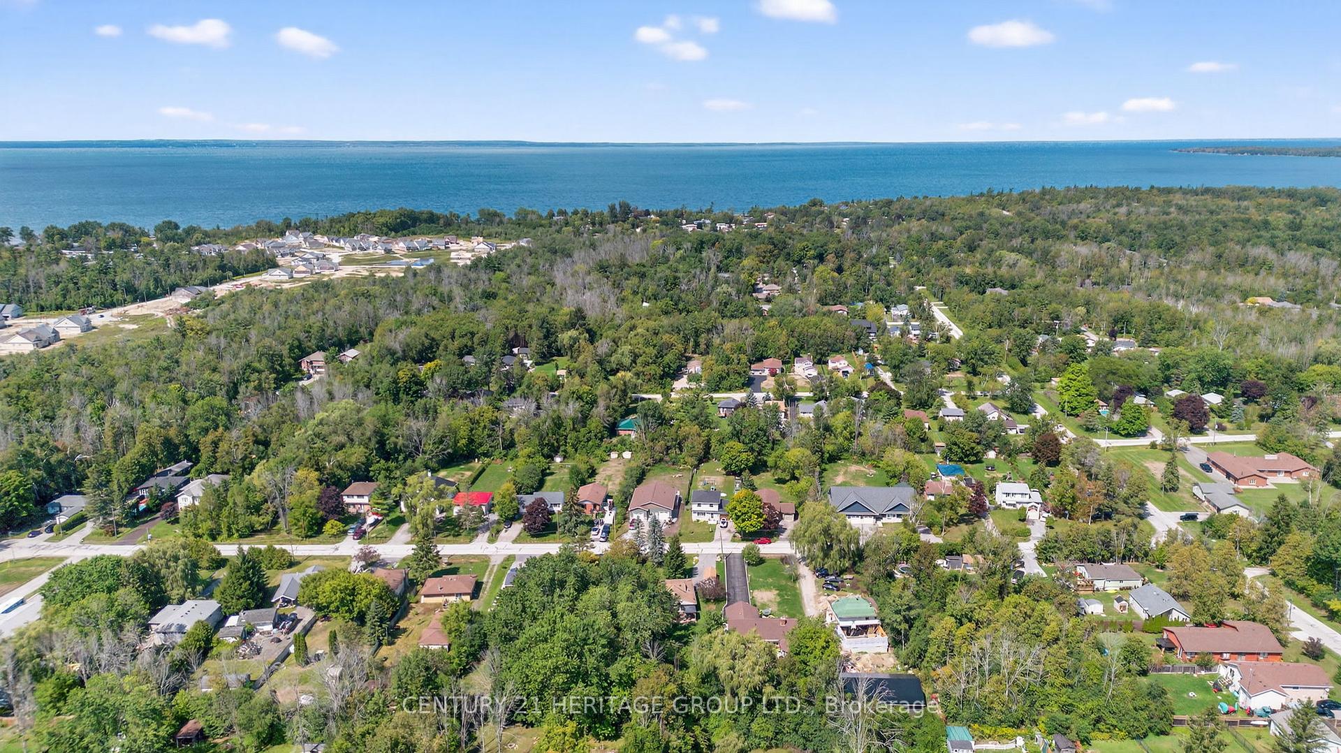 Photo 26 of 67 Dorothy Avenue, Georgina, Sutton & Jackson's Point — HOMEH