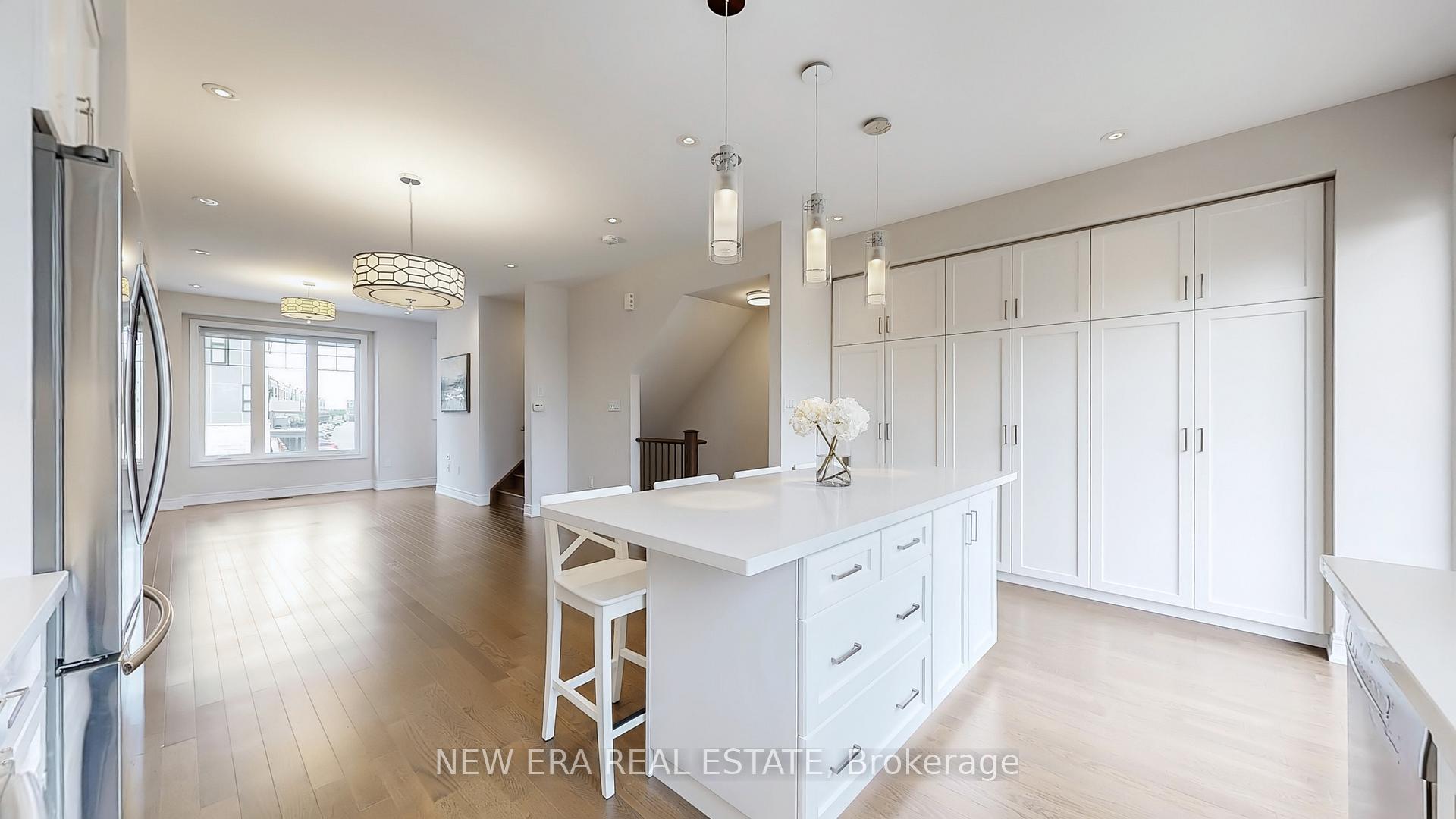 Photo 11 of 4 Place Polonaise Drive, Grimsby, Grimsby Beach — HOMEH