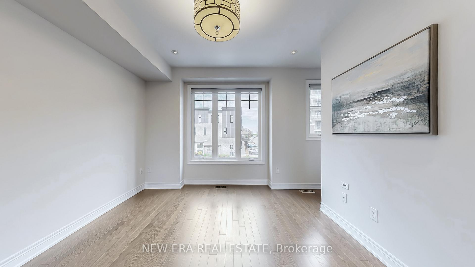 Photo 13 of 4 Place Polonaise Drive, Grimsby, Grimsby Beach — HOMEH