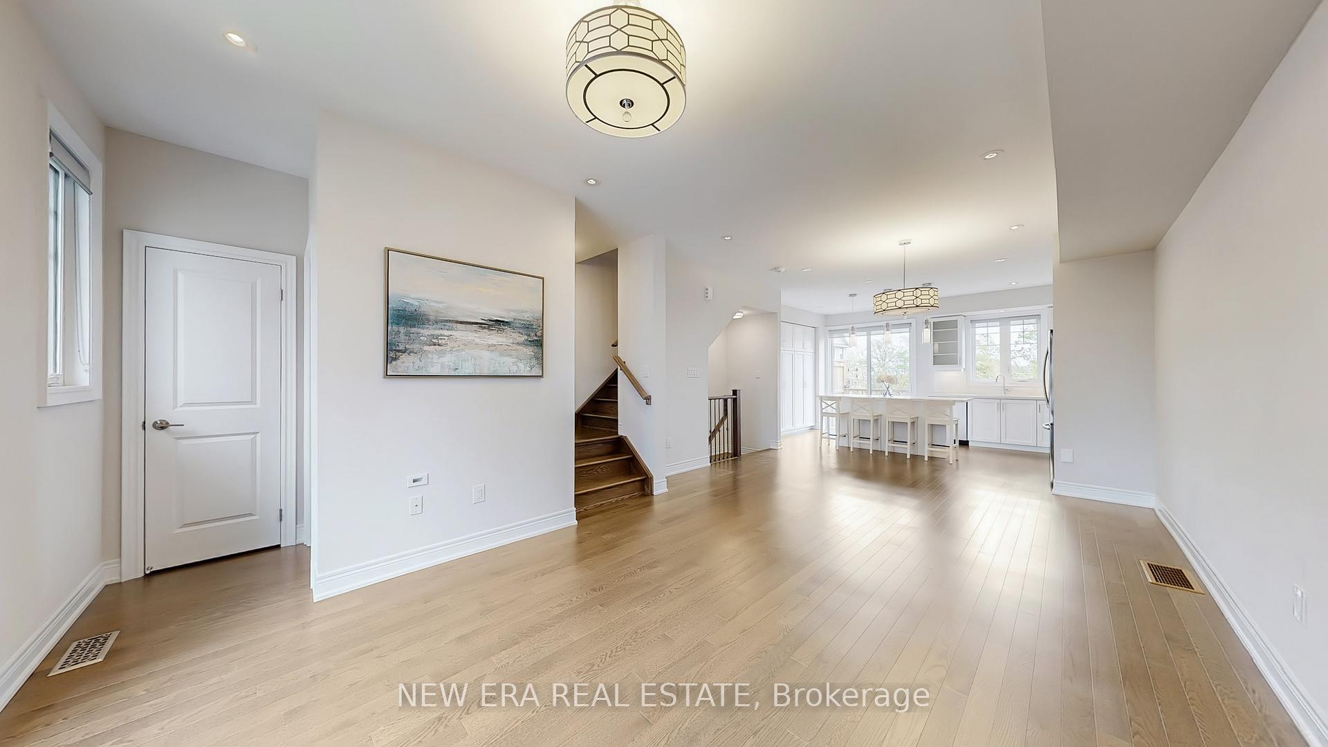 Photo 14 of 4 Place Polonaise Drive, Grimsby, Grimsby Beach — HOMEH