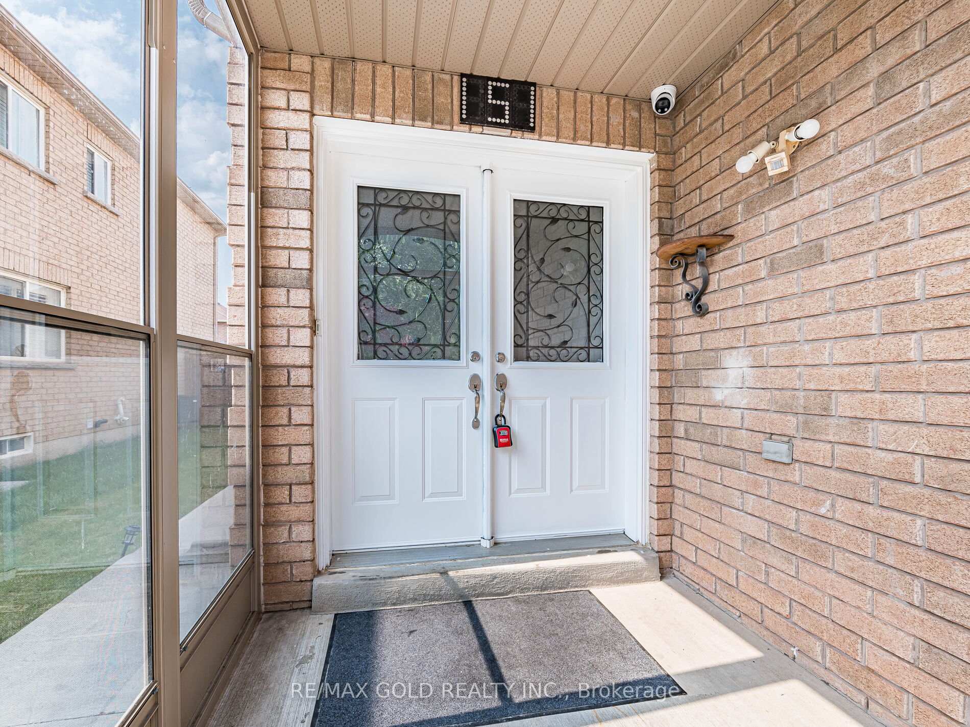 Photo 7 of 151 Albright Road, Brampton, Fletcher's Creek Village — HOMEH