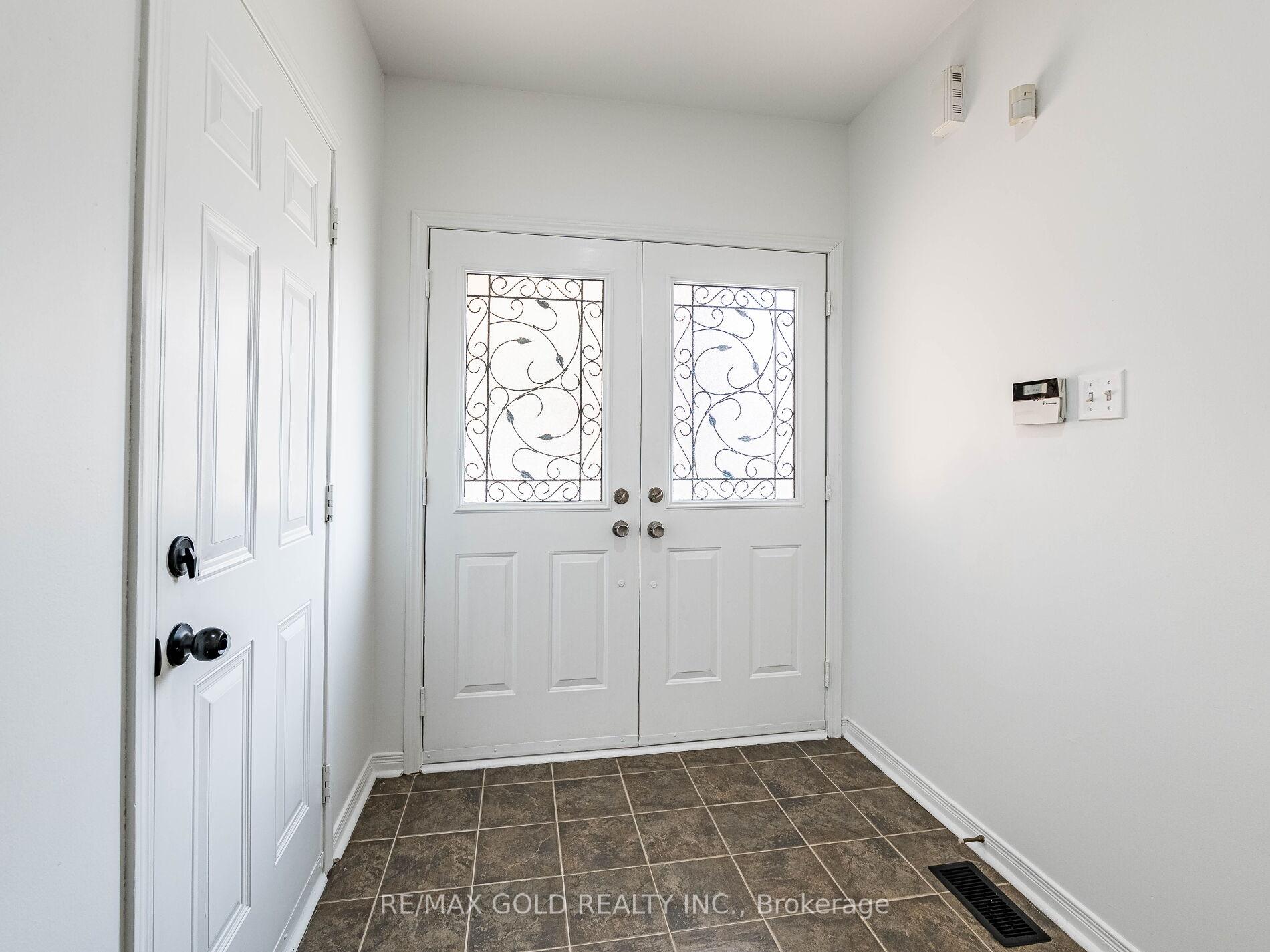 Photo 5 of 151 Albright Road, Brampton, Fletcher's Creek Village — HOMEH