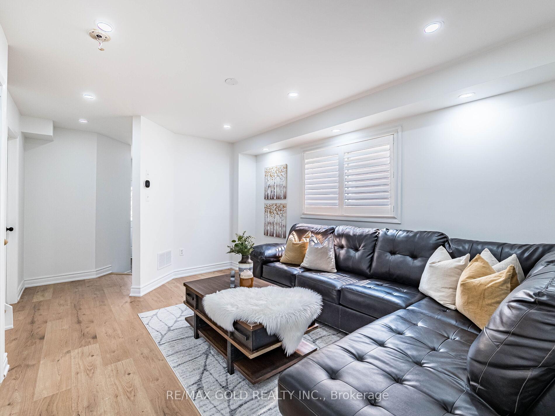 Photo 10 of 151 Albright Road, Brampton, Fletcher's Creek Village — HOMEH