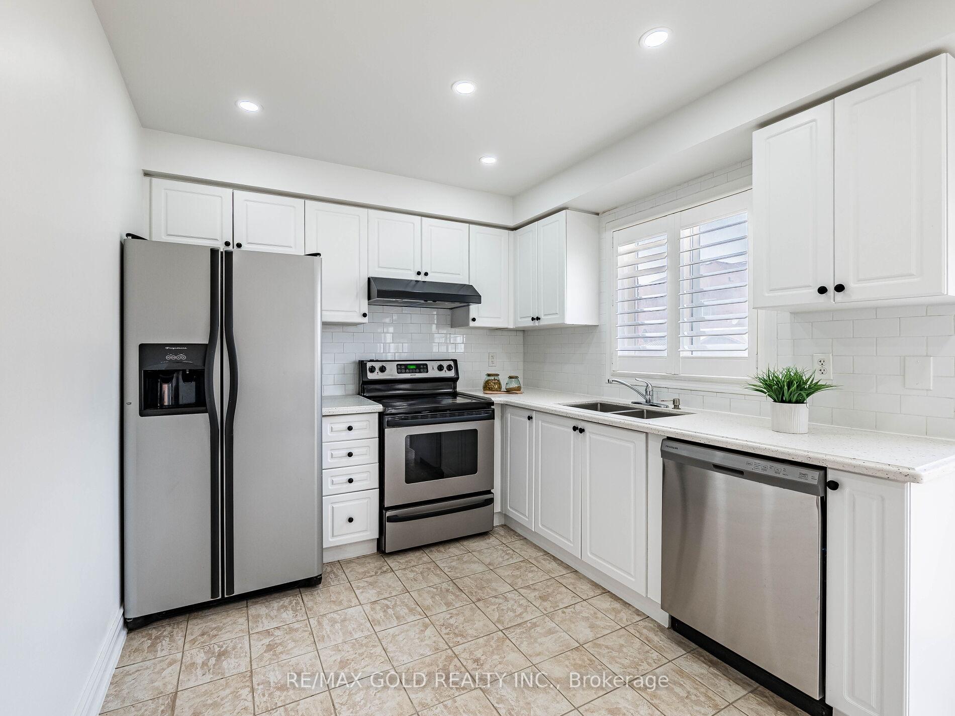 Photo 40 of 151 Albright Road, Brampton, Fletcher's Creek Village — HOMEH