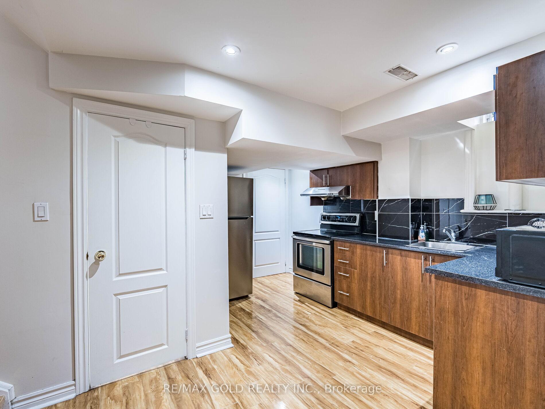 Photo 31 of 151 Albright Road, Brampton, Fletcher's Creek Village — HOMEH