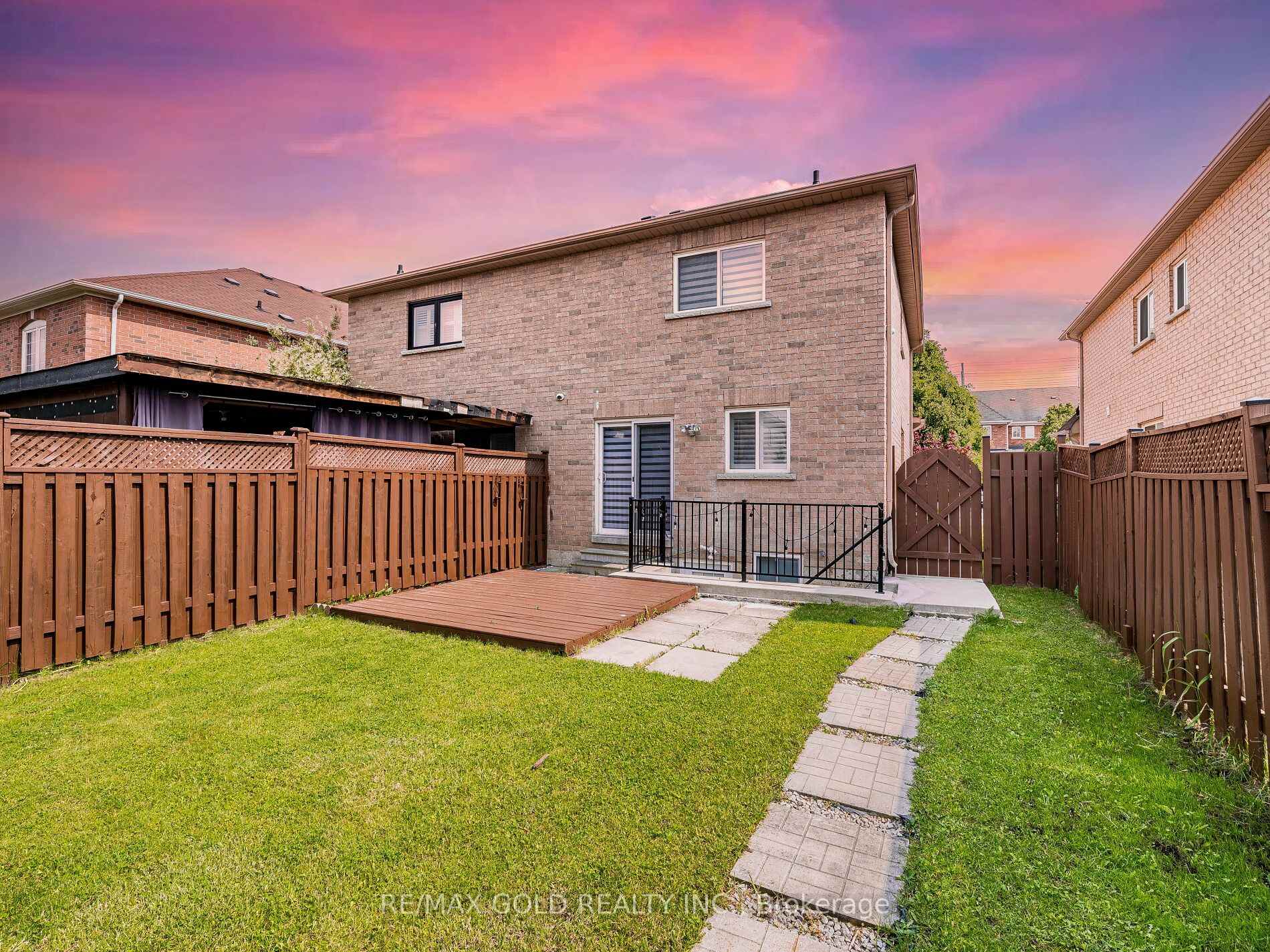 Photo 18 of 151 Albright Road, Brampton, Fletcher's Creek Village — HOMEH