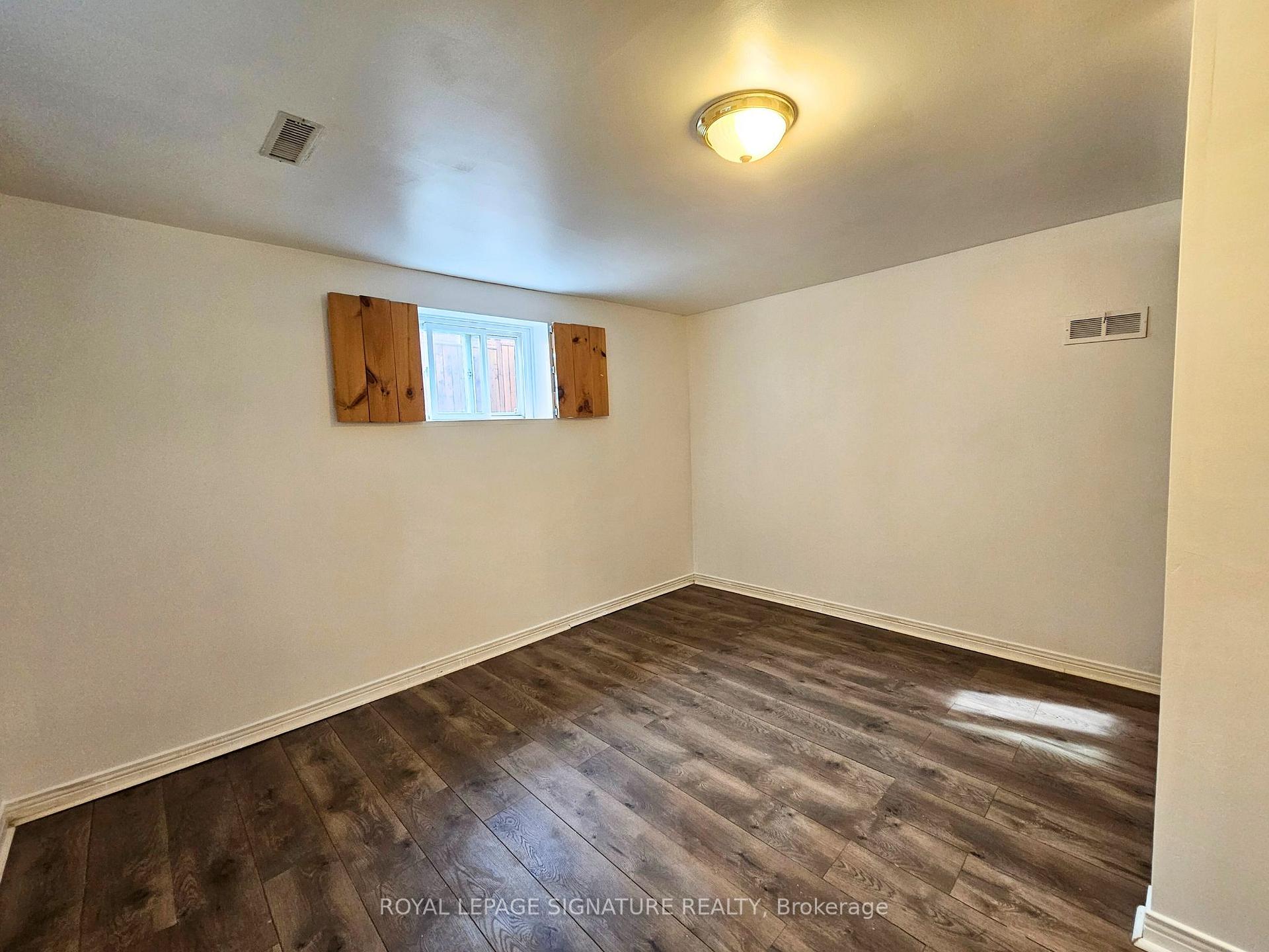 Photo 5 of Unit Lower, 1306 Leighland Road, Burlington, Freeman — HOMEH