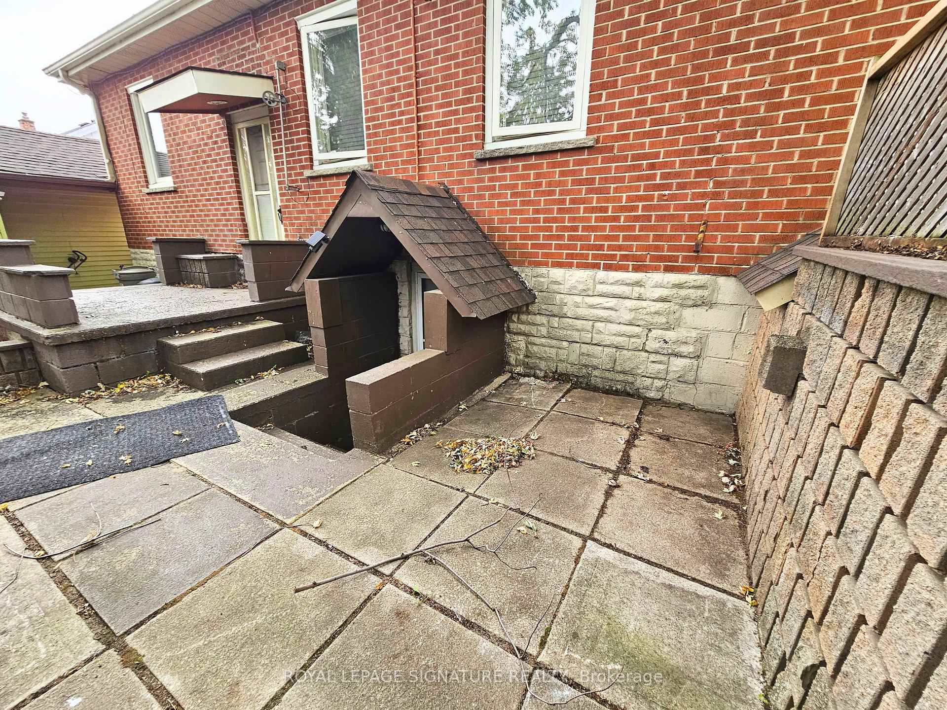 Photo 13 of Unit Lower, 1306 Leighland Road, Burlington, Freeman — HOMEH