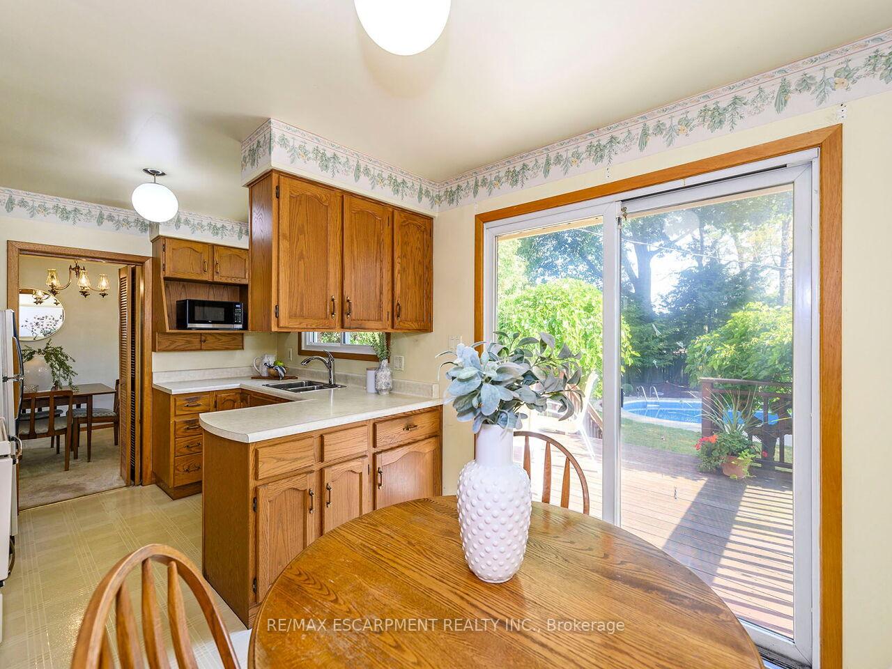 Photo 21 of 289 Cheltenham Road, Burlington, Appleby — HOMEH