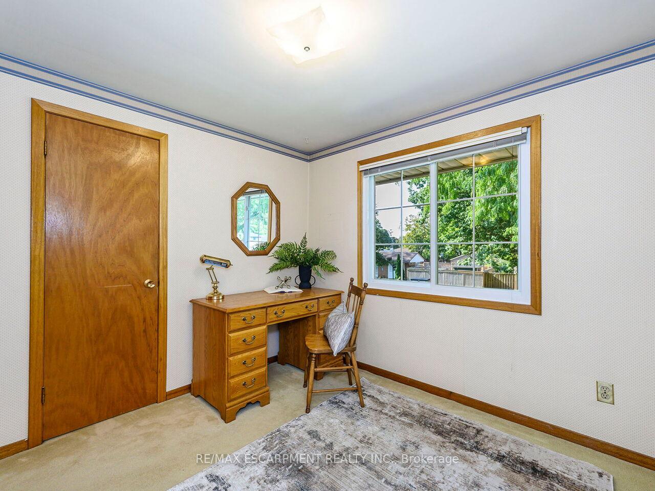 Photo 25 of 289 Cheltenham Road, Burlington, Appleby — HOMEH