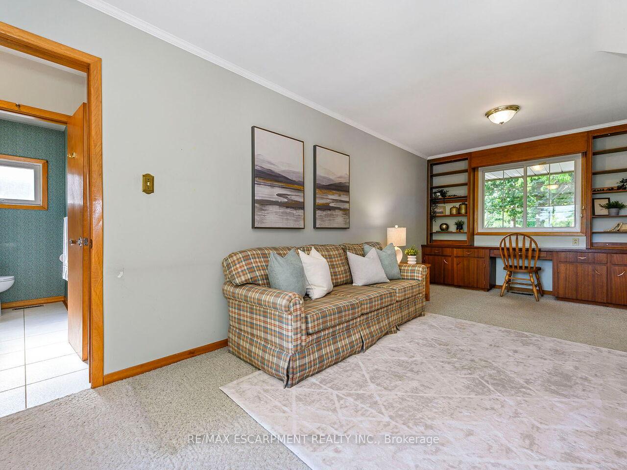 Photo 31 of 289 Cheltenham Road, Burlington, Appleby — HOMEH