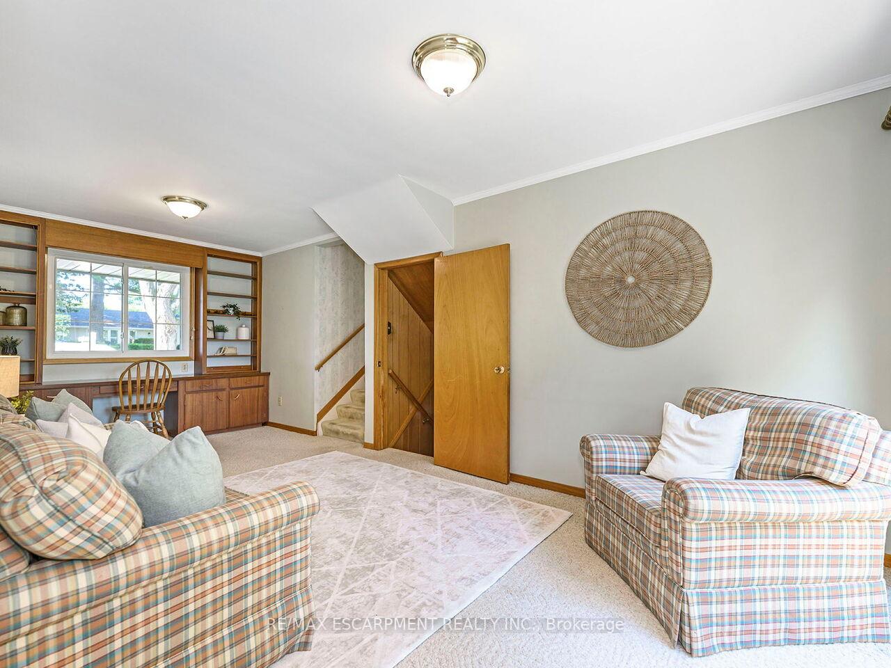 Photo 33 of 289 Cheltenham Road, Burlington, Appleby — HOMEH