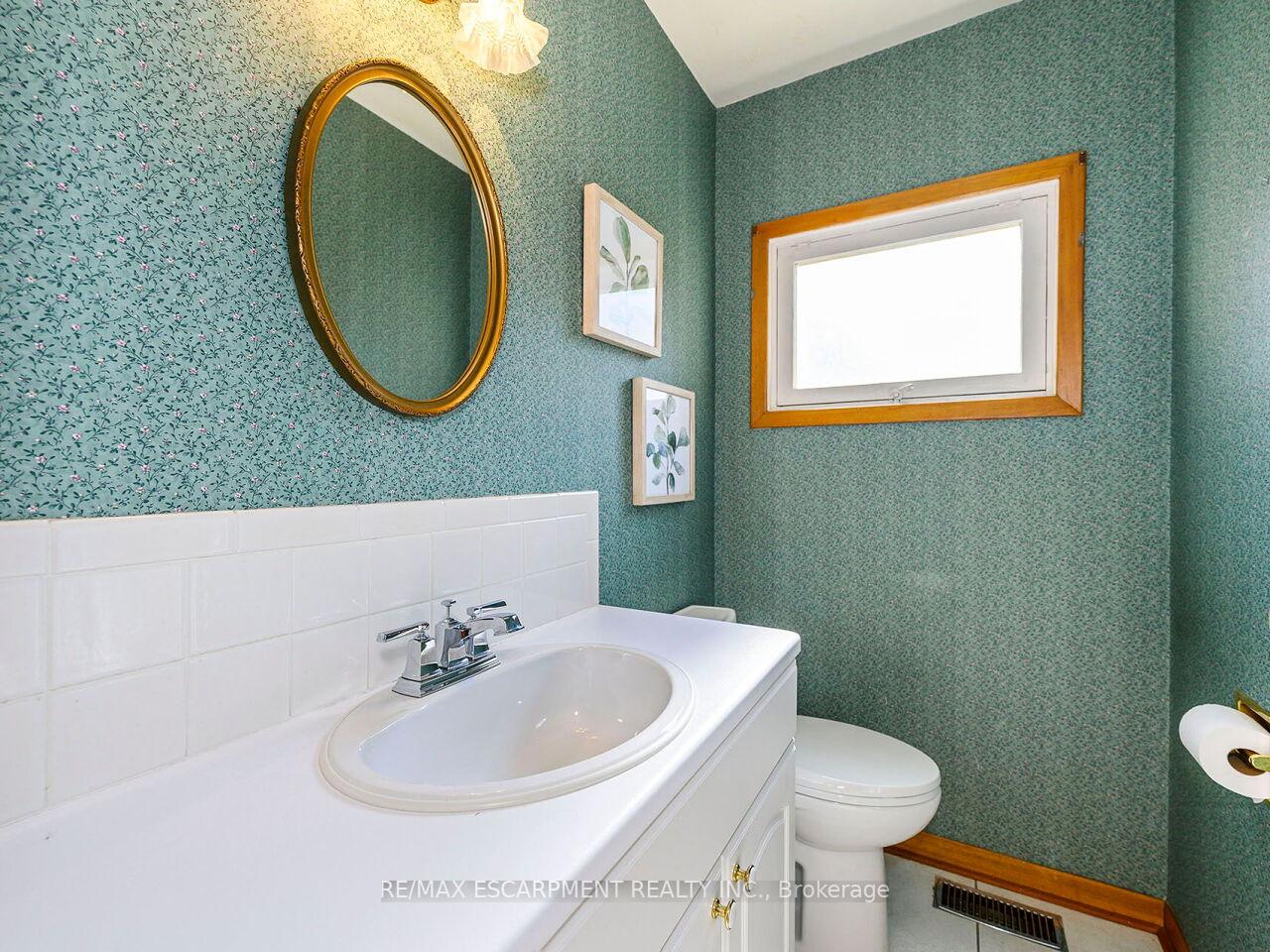 Photo 34 of 289 Cheltenham Road, Burlington, Appleby — HOMEH