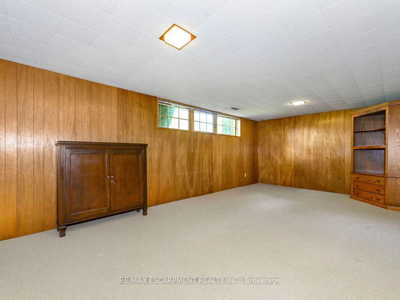 Photo 36 of 289 Cheltenham Road, Burlington, Appleby — HOMEH