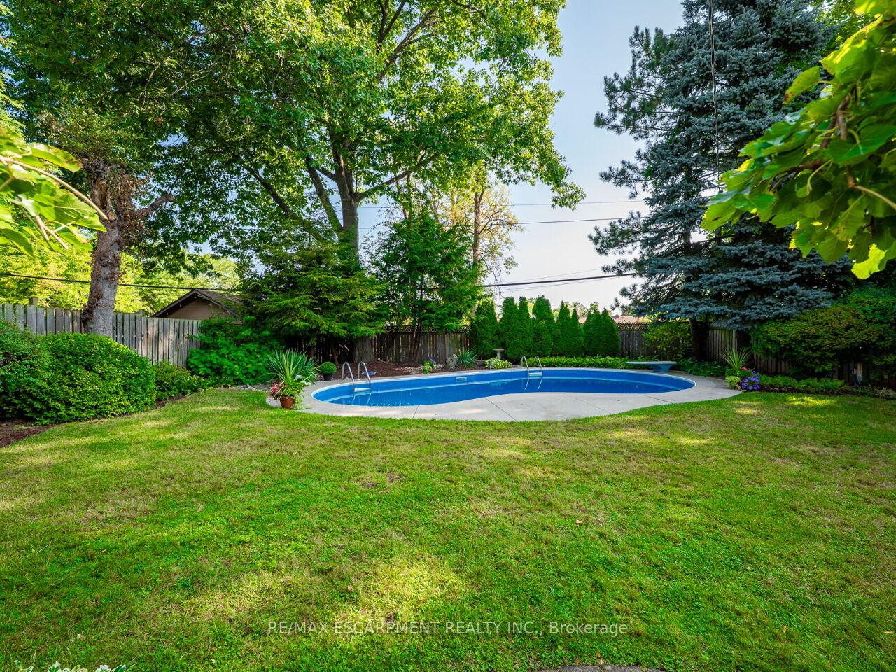 Photo 39 of 289 Cheltenham Road, Burlington, Appleby — HOMEH