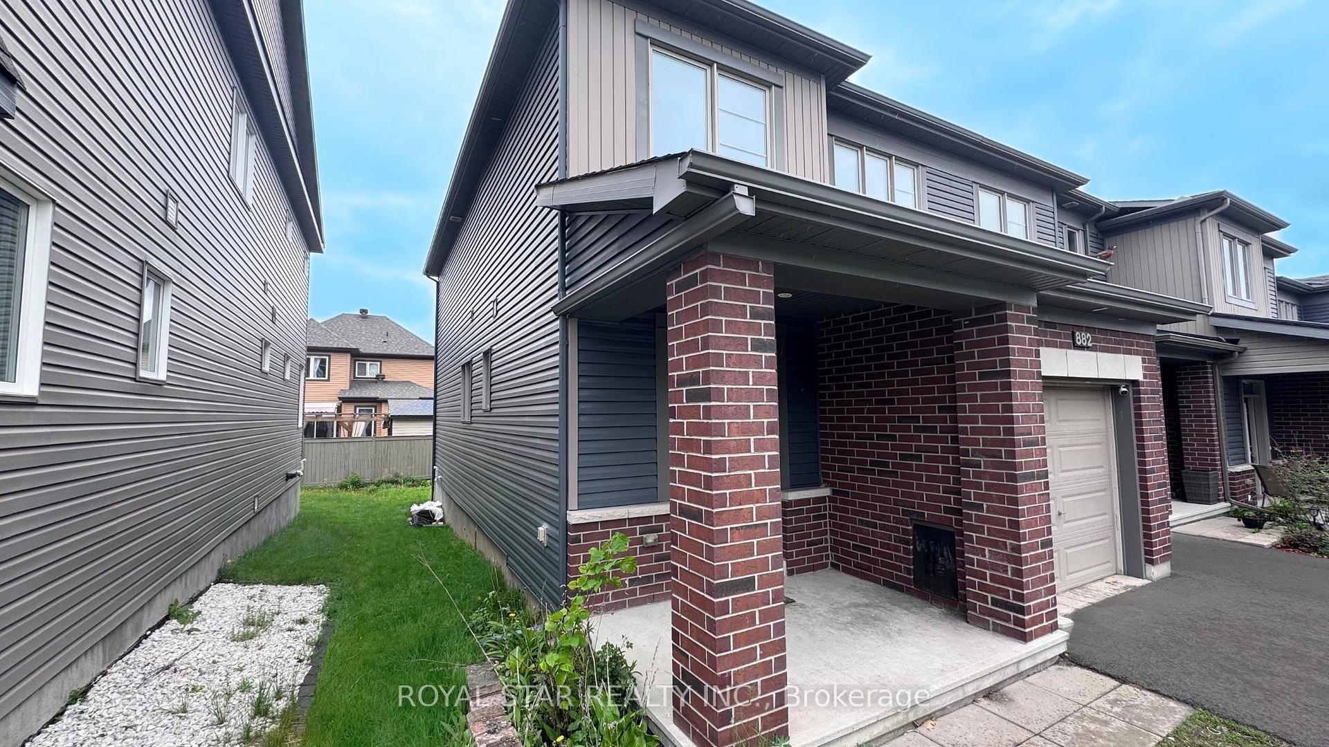 Photo 3 of 882 Kilbirnie Drive, Ottawa, Barrhaven - Half Moon Bay — HOMEH