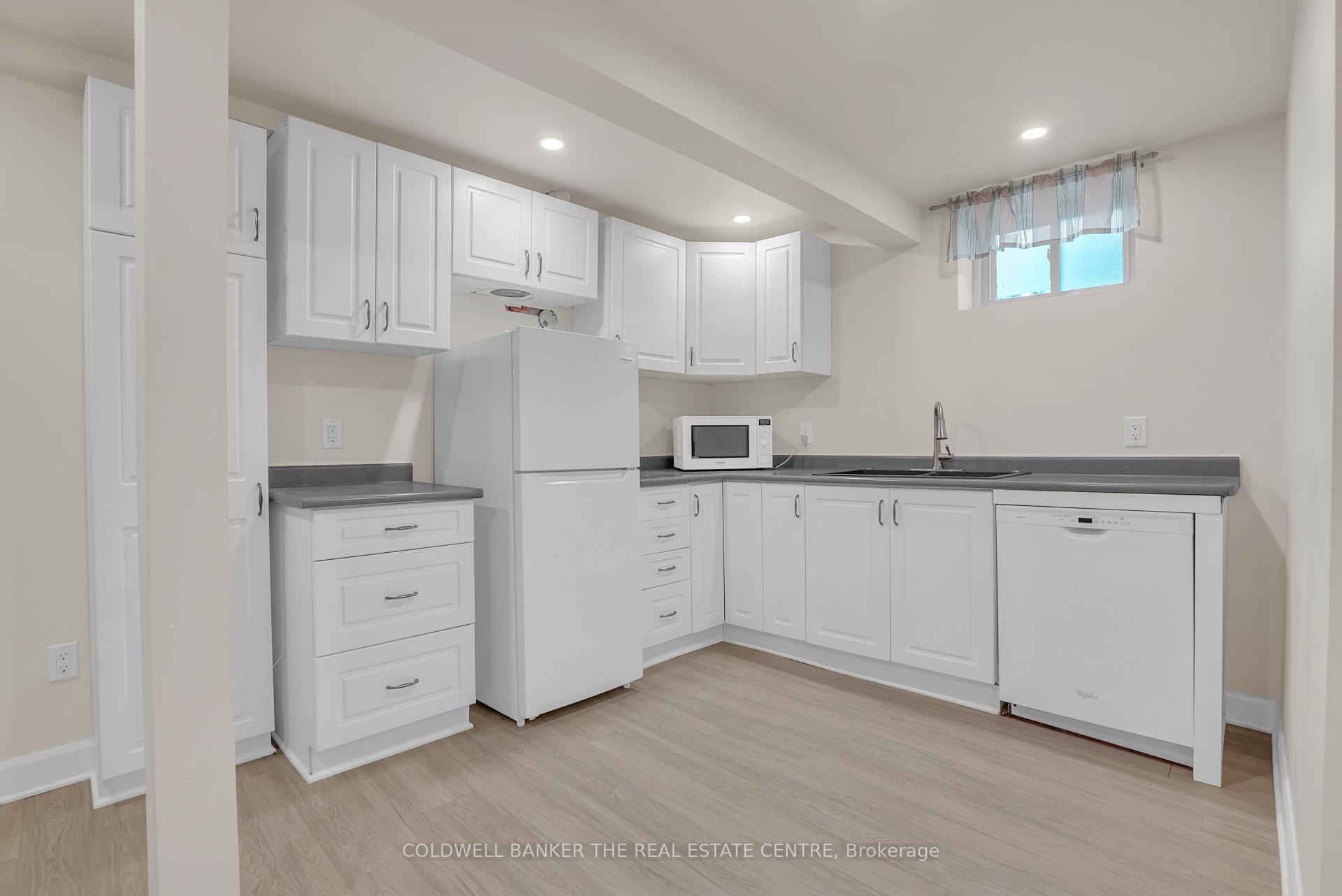 Photo 23 of 40 Springhome Road, Barrie, Allandale Heights — HOMEH