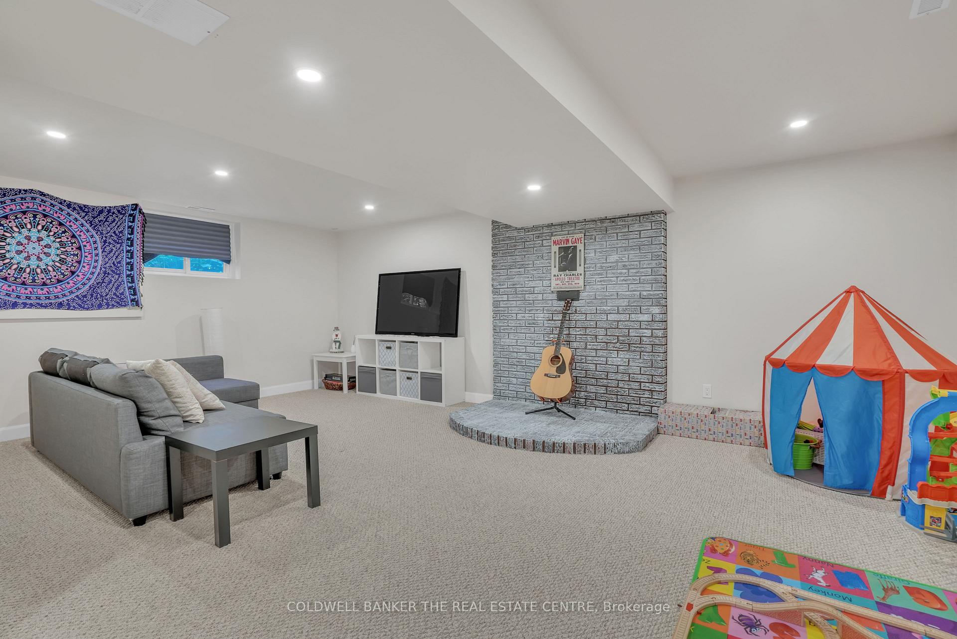 Photo 28 of 40 Springhome Road, Barrie, Allandale Heights — HOMEH
