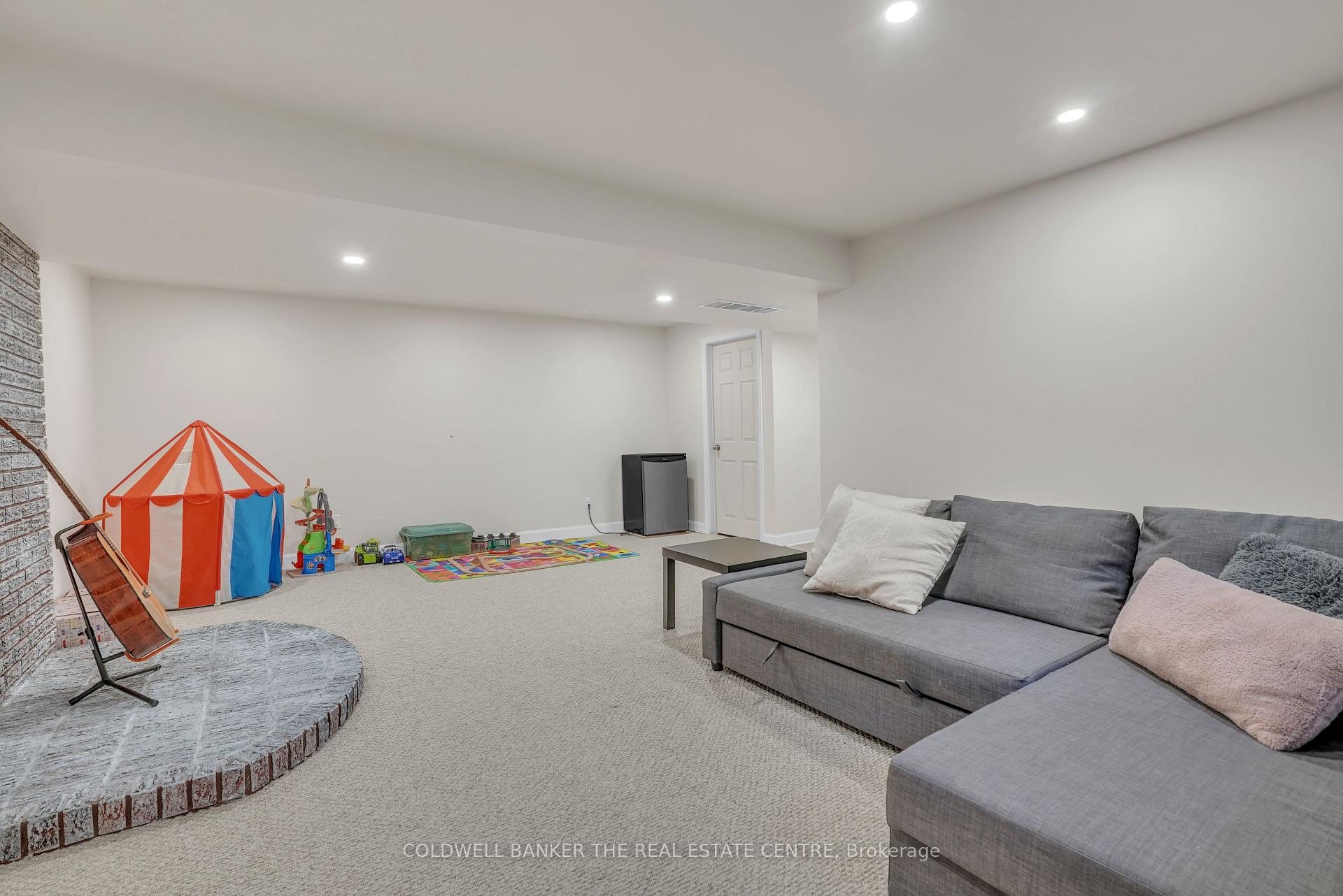 Photo 29 of 40 Springhome Road, Barrie, Allandale Heights — HOMEH
