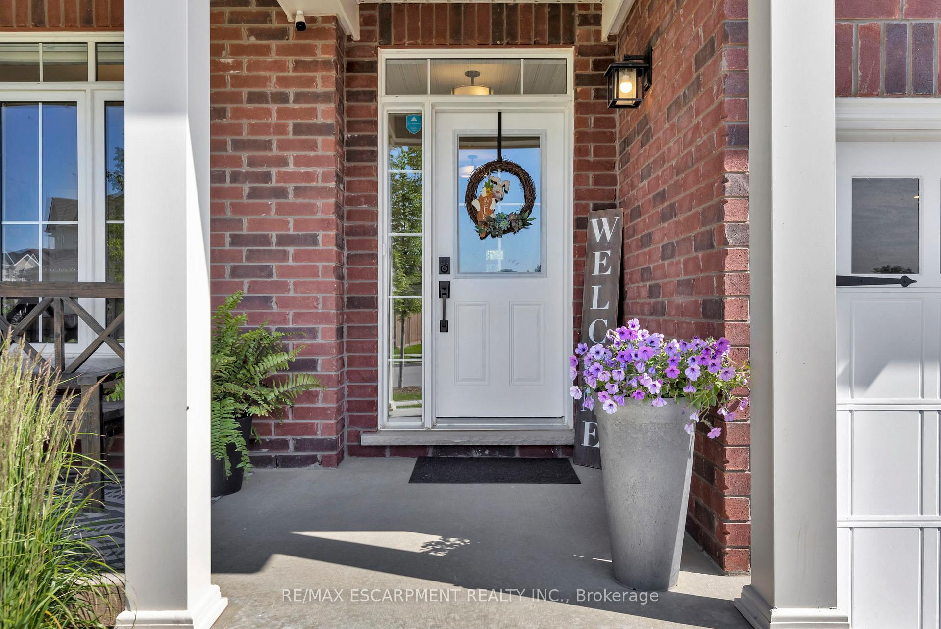 Photo 4 of 123 Hartley Avenue, Brant, Paris — HOMEH