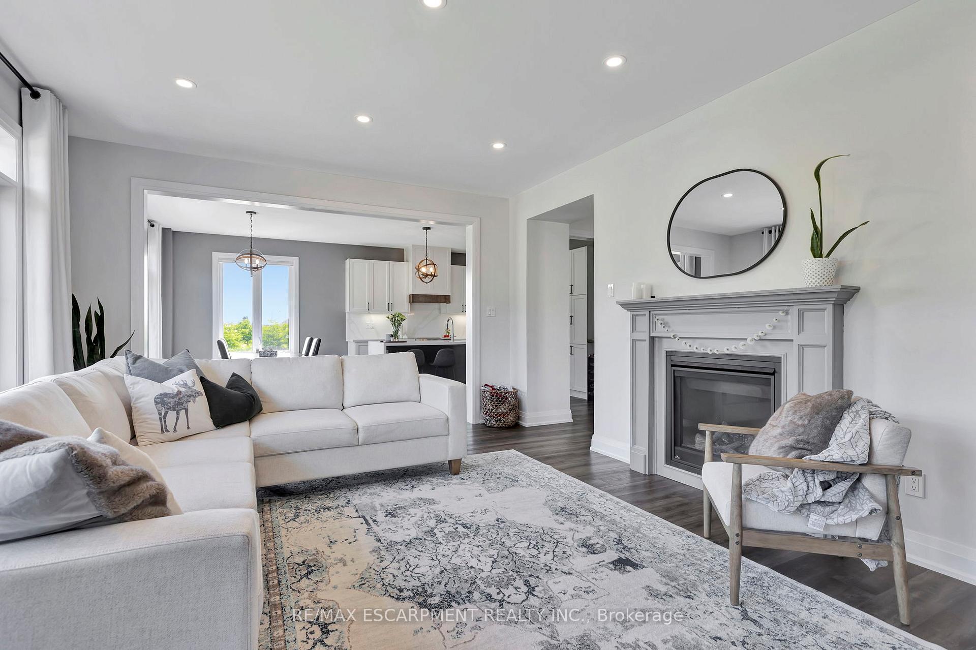 Photo 9 of 123 Hartley Avenue, Brant, Paris — HOMEH