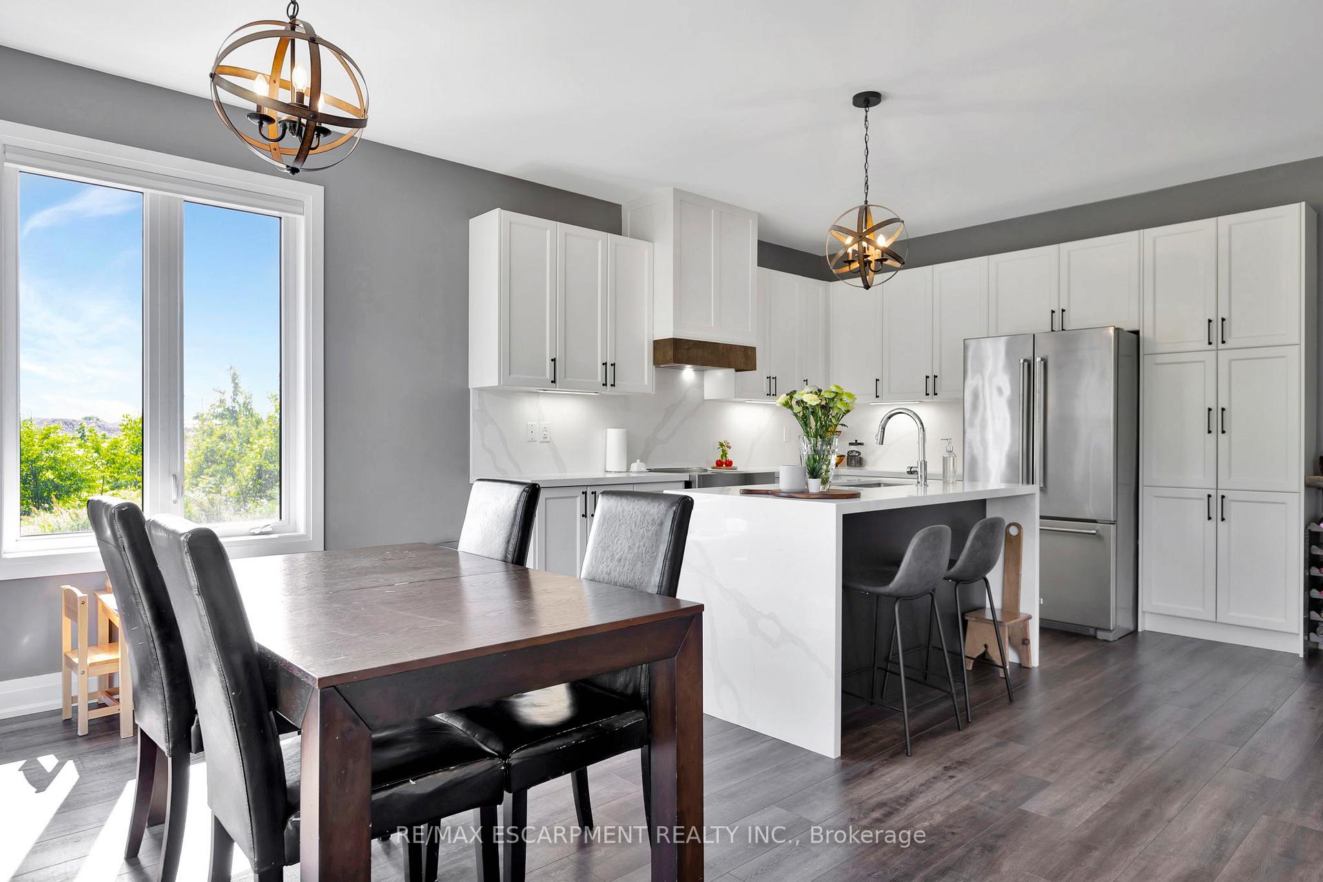 Photo 11 of 123 Hartley Avenue, Brant, Paris — HOMEH