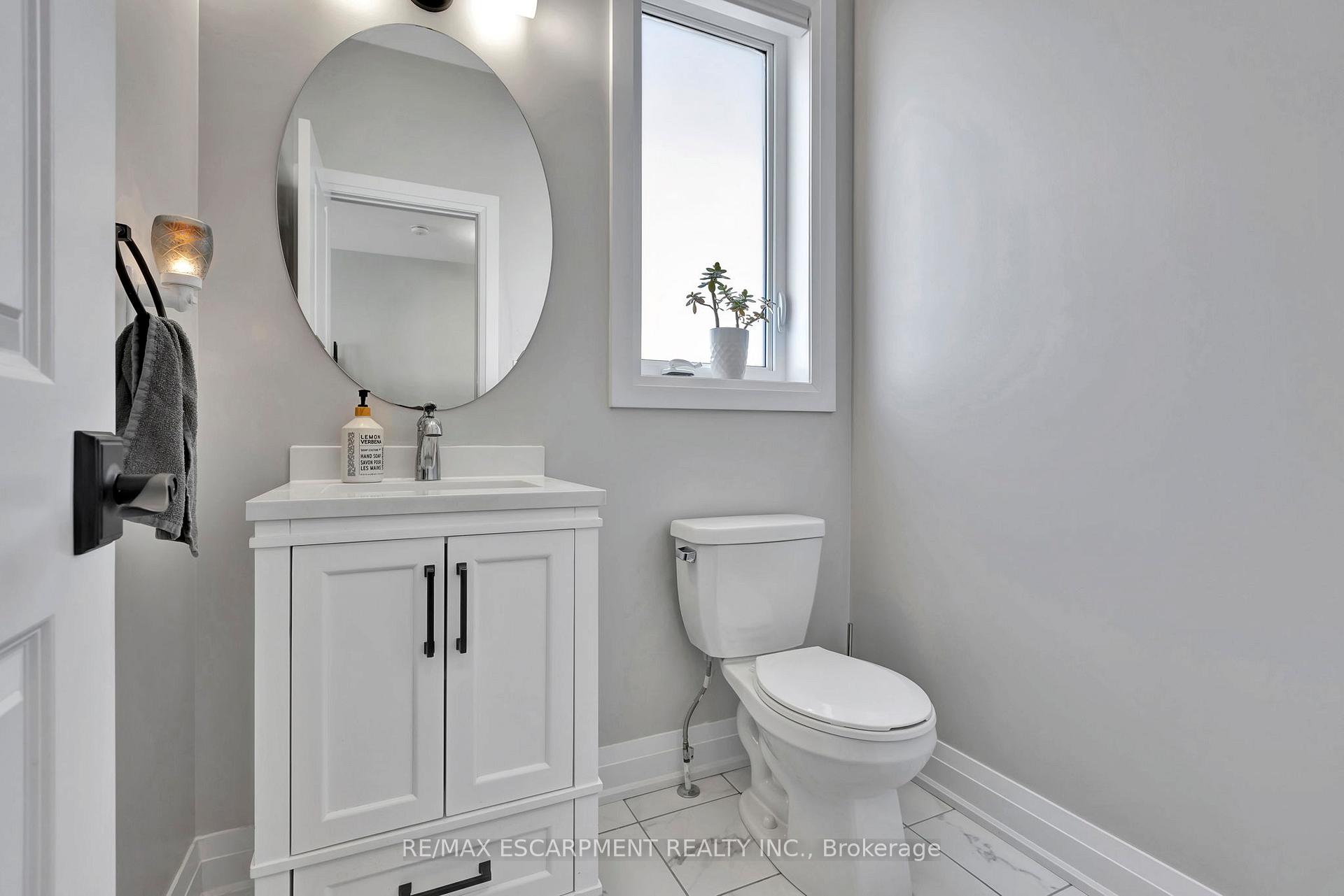 Photo 20 of 123 Hartley Avenue, Brant, Paris — HOMEH