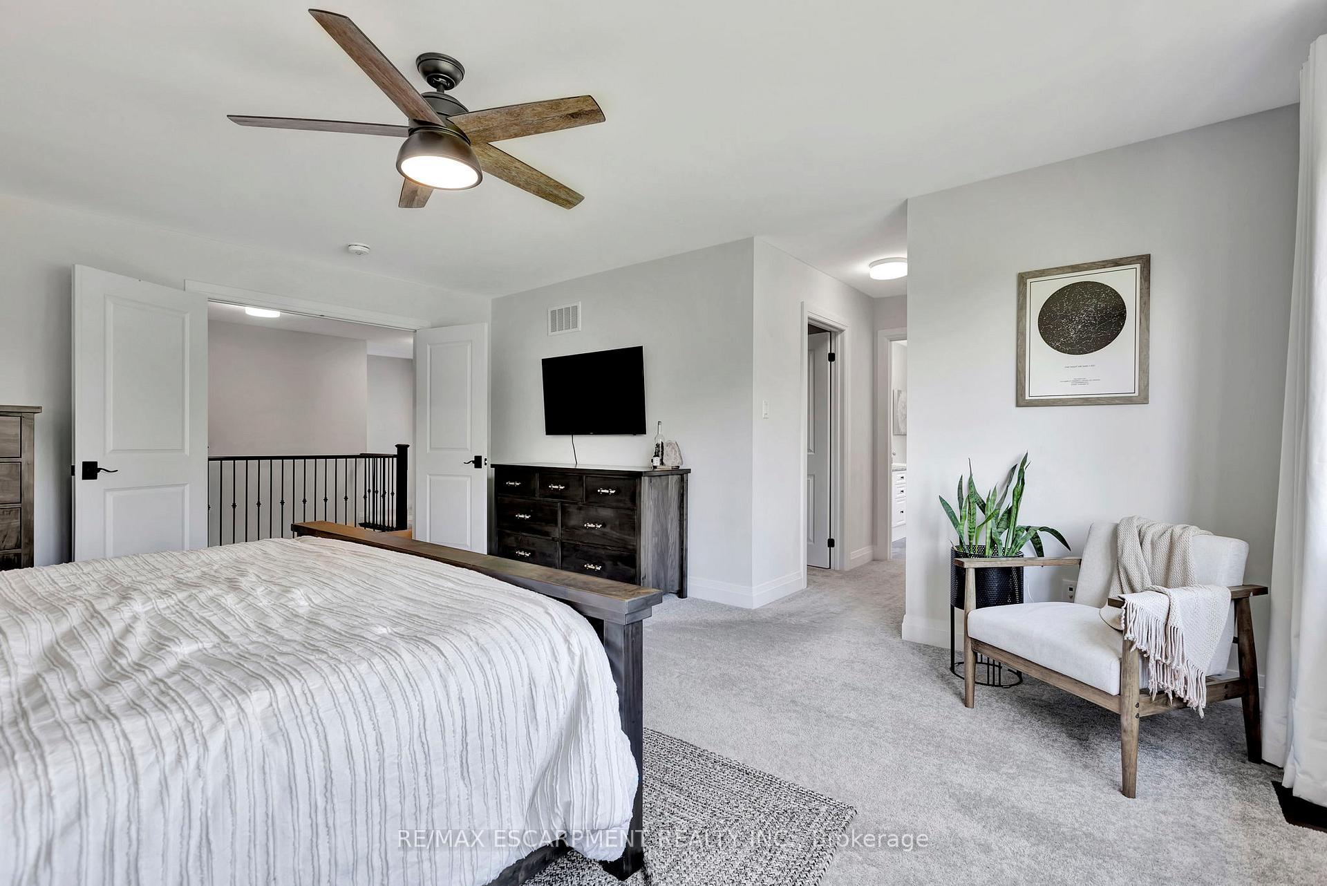 Photo 22 of 123 Hartley Avenue, Brant, Paris — HOMEH