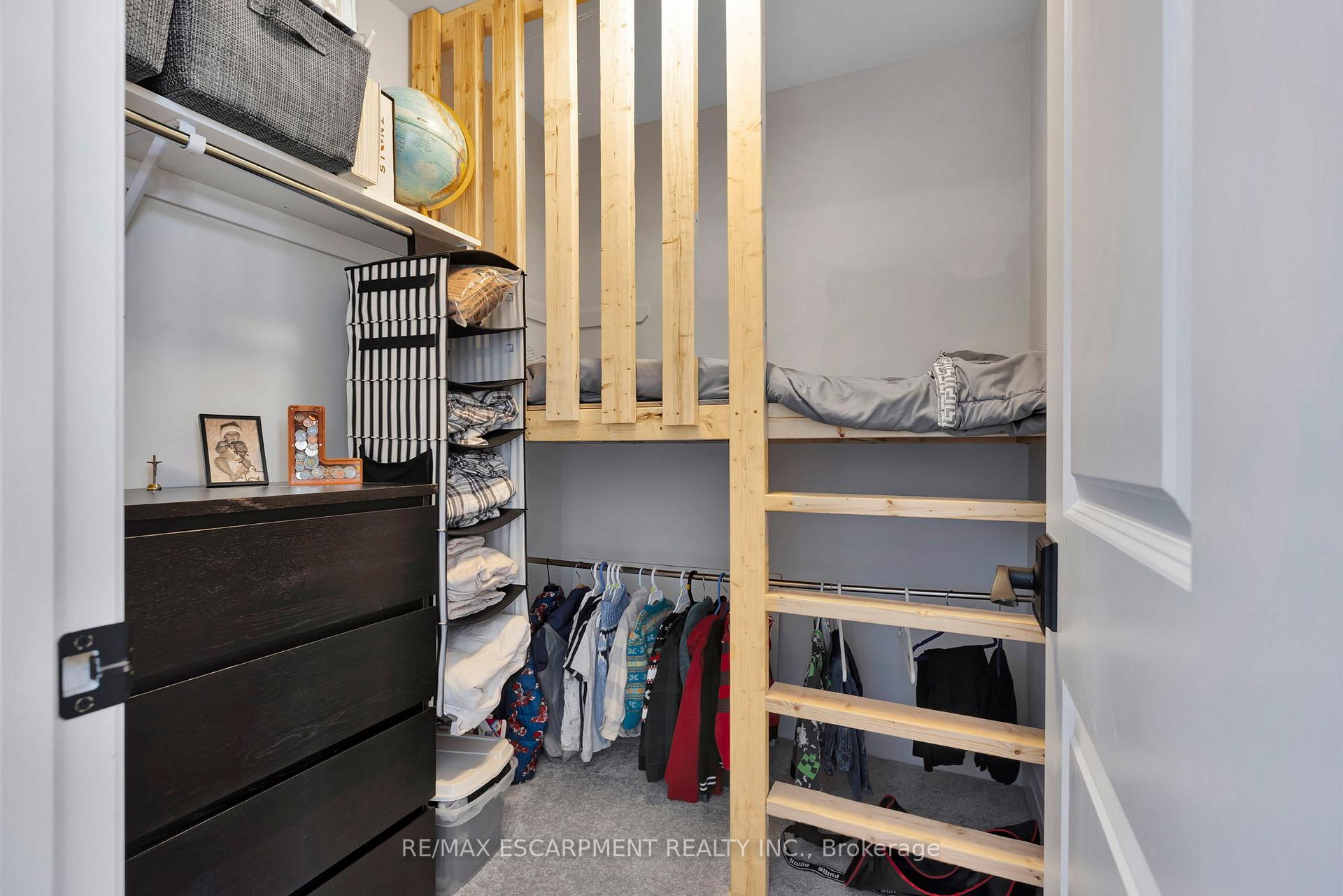 Photo 27 of 123 Hartley Avenue, Brant, Paris — HOMEH