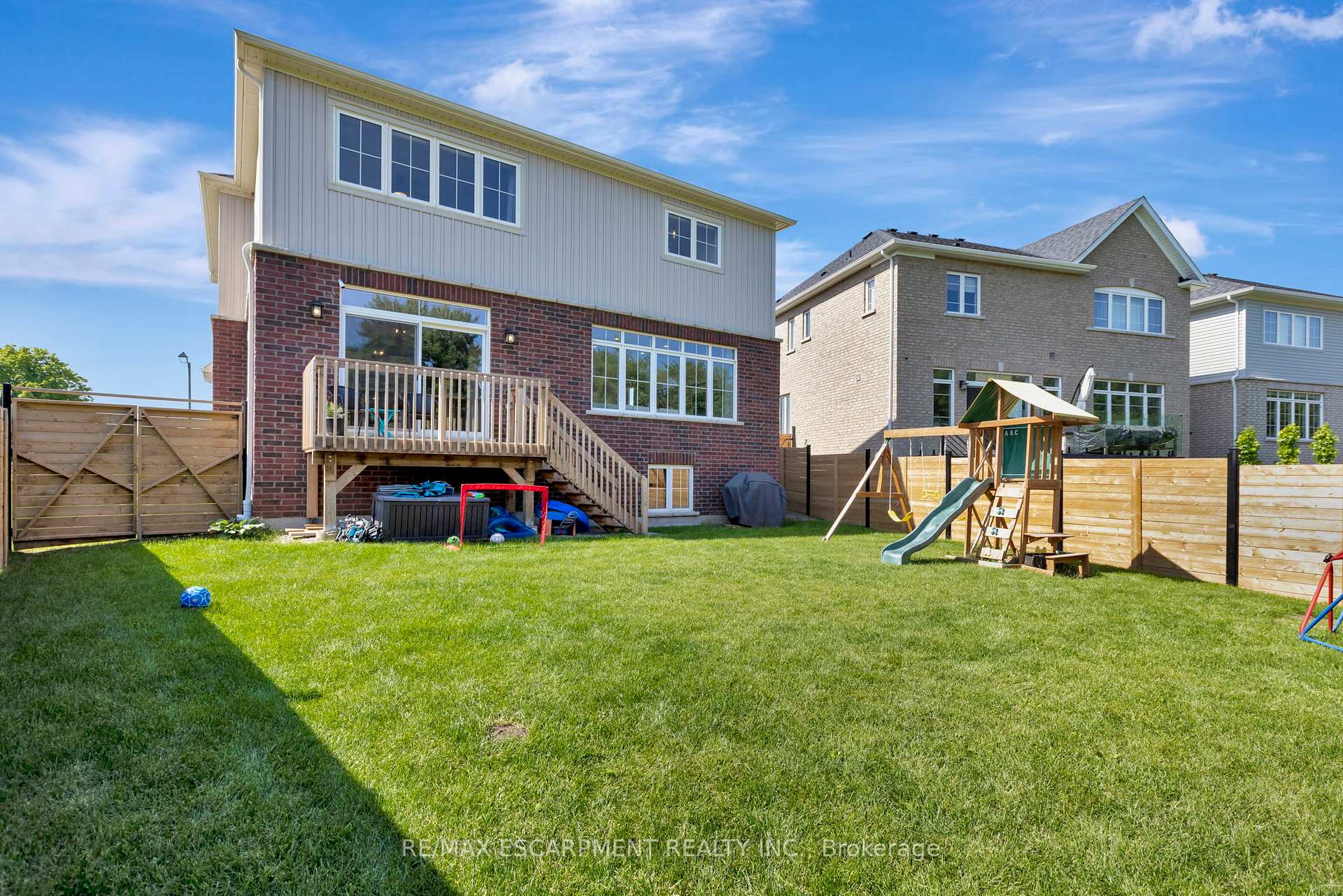 Photo 34 of 123 Hartley Avenue, Brant, Paris — HOMEH