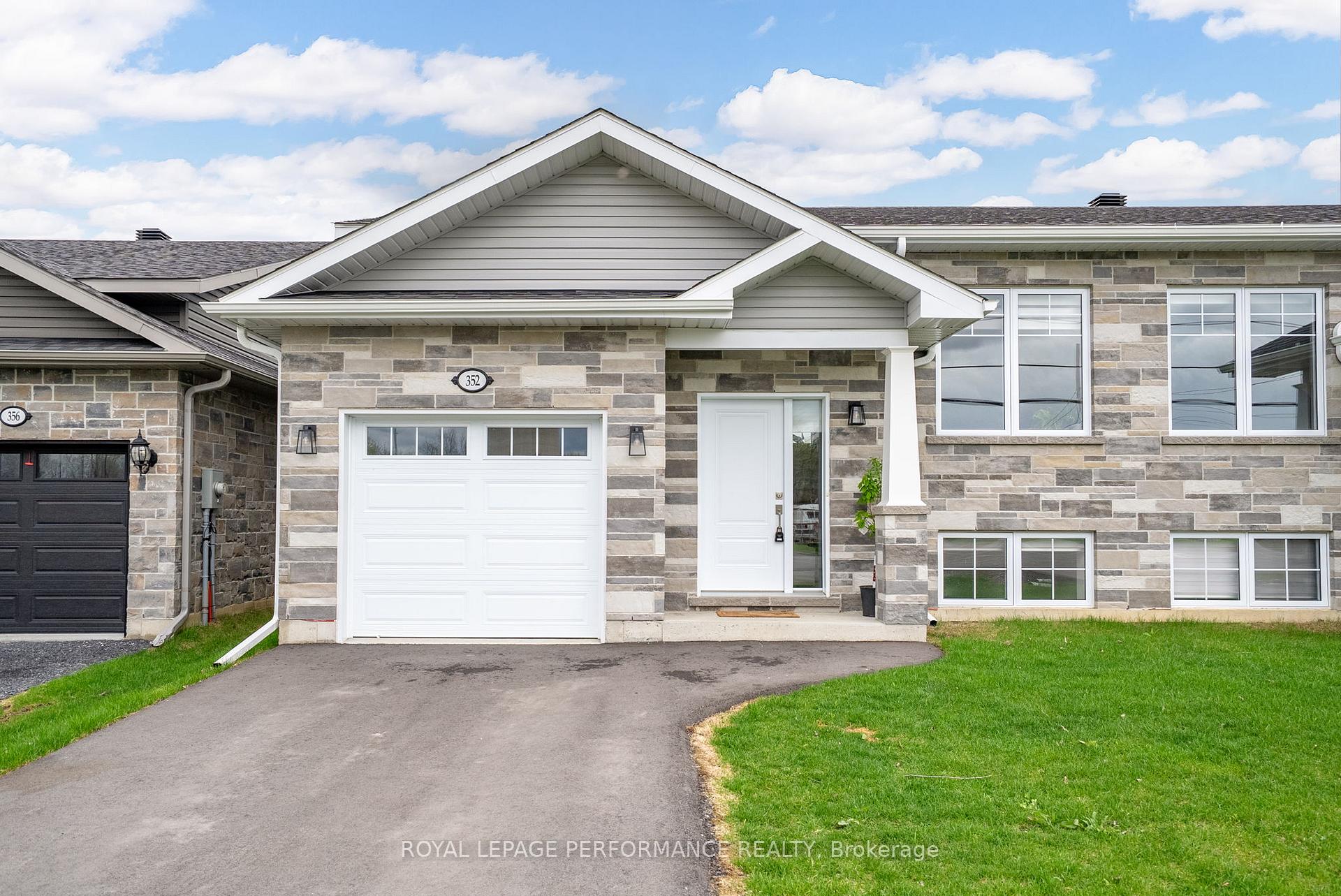 Photo 2 of 352 Tollgate Road E, Cornwall — HOMEH
